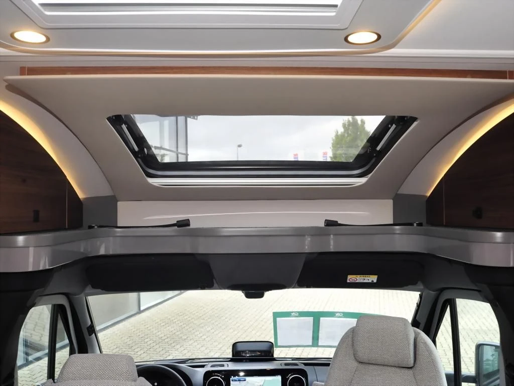 Hymer--image-25