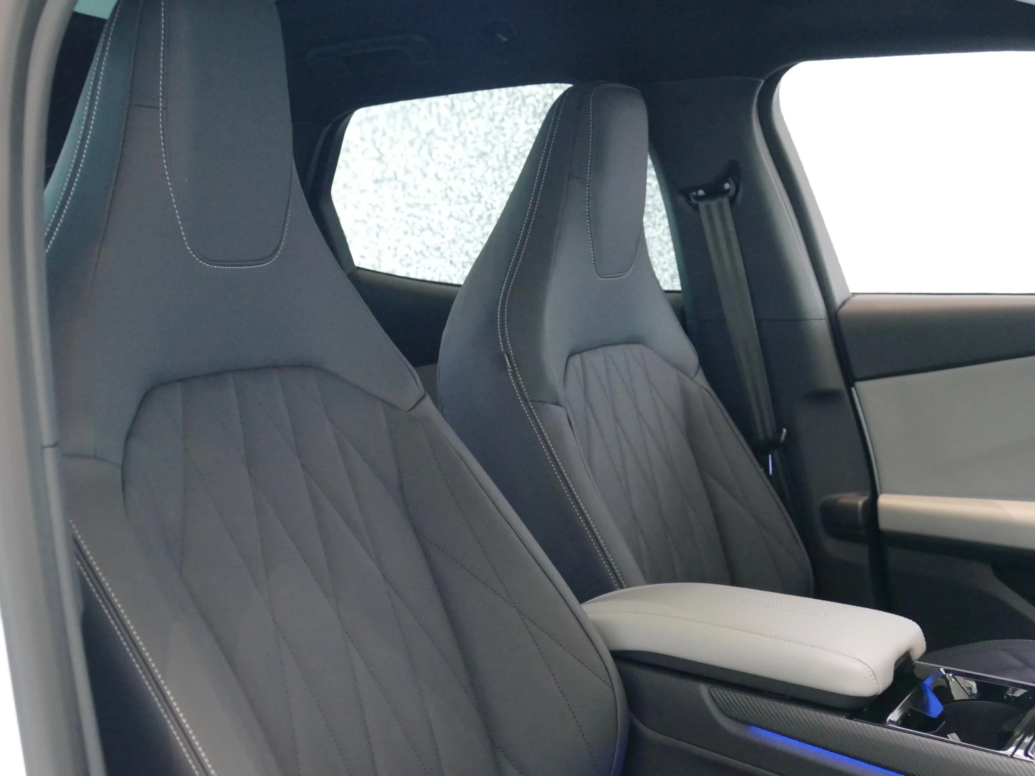 Ford Capri Premium Extended Range RWD 77 kWh