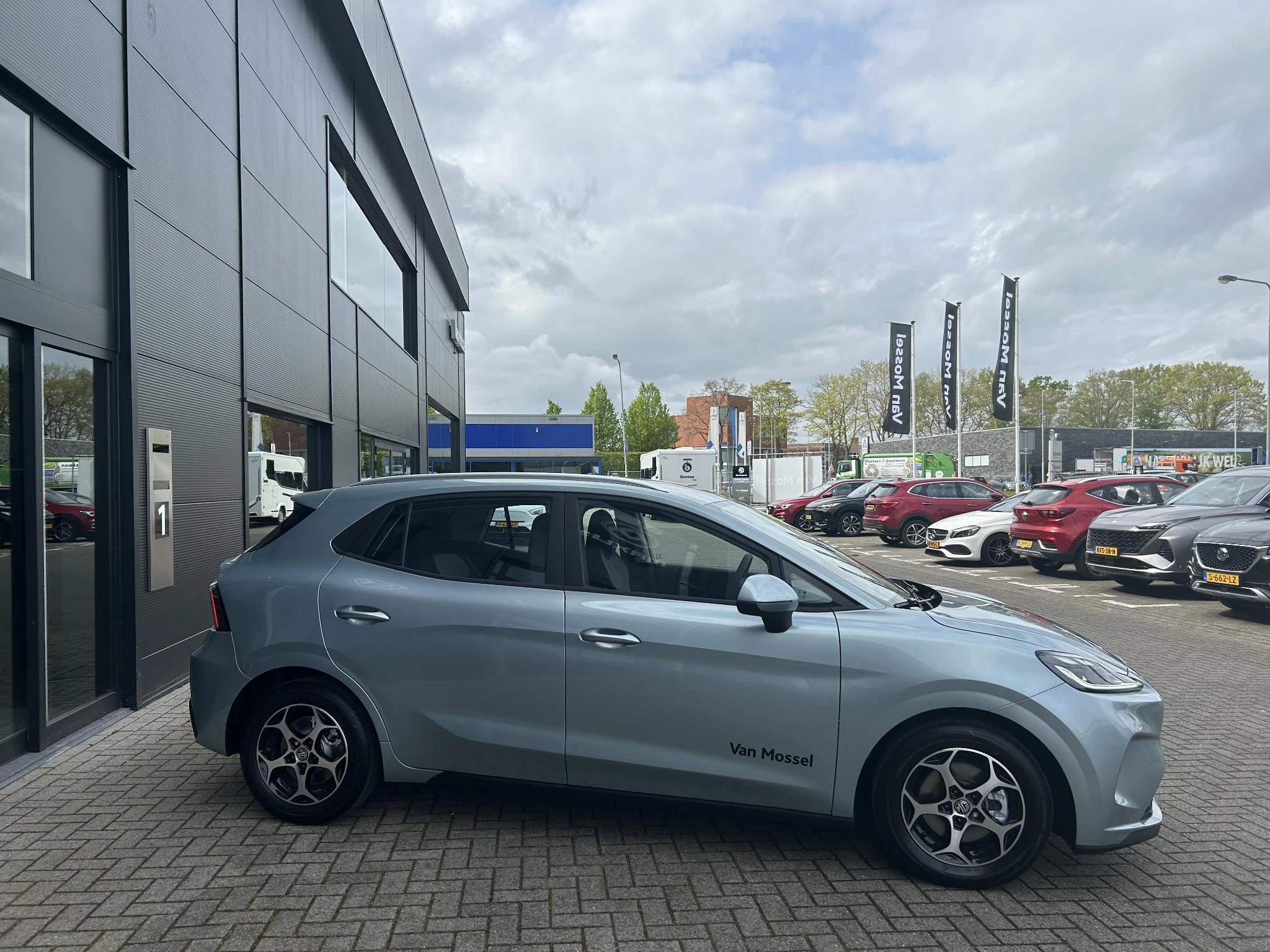 MG-MG4 EV Urban-image-4