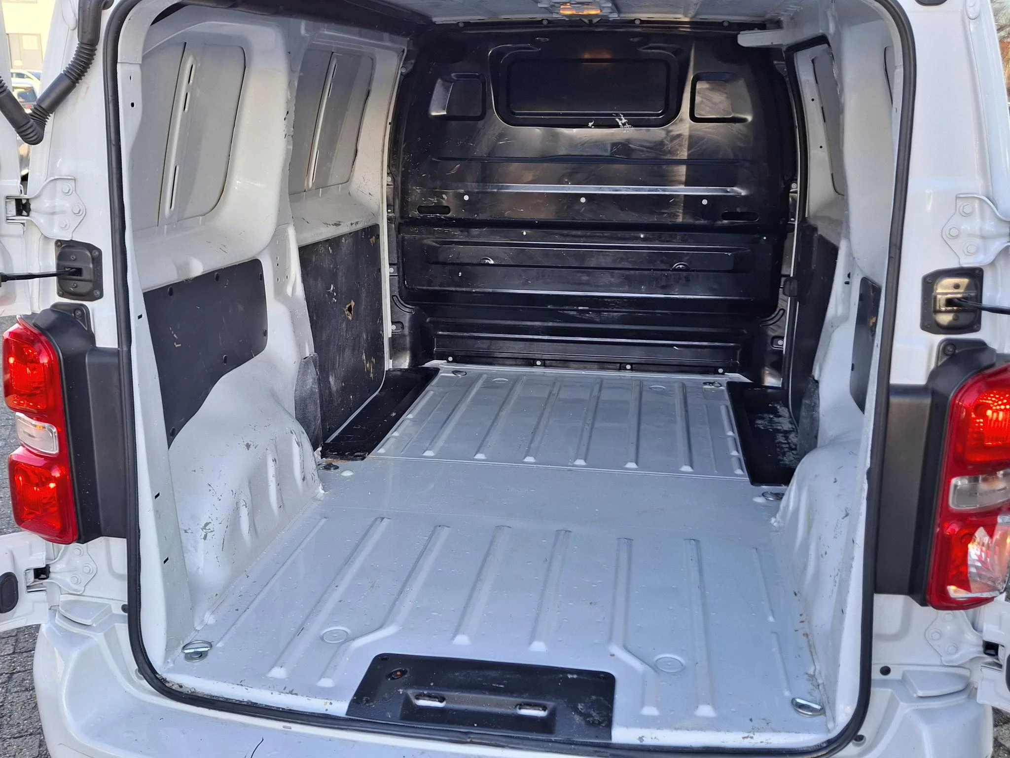 Peugeot-Expert-image-7