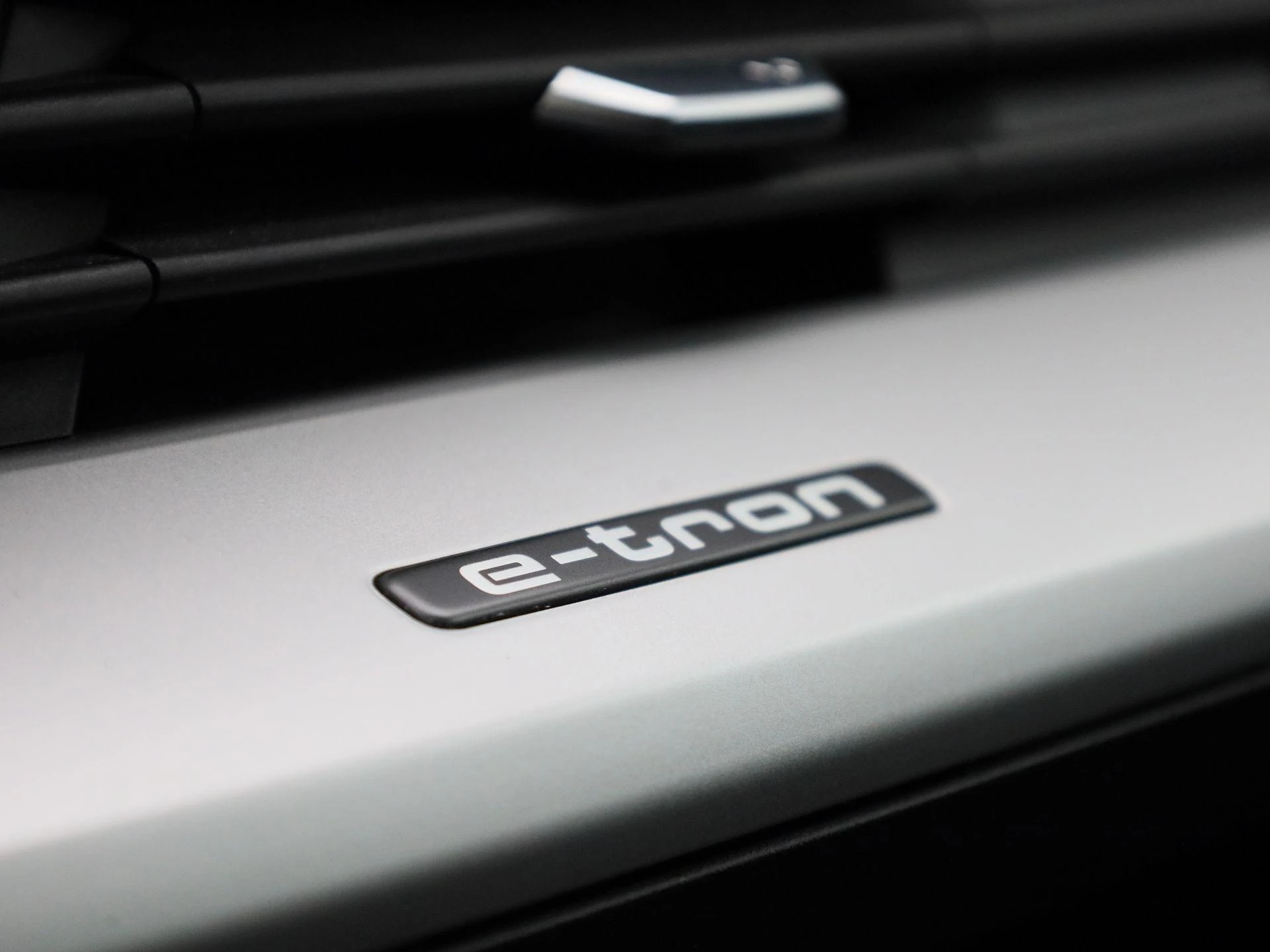 Audi-Q4 e-tron-image-25