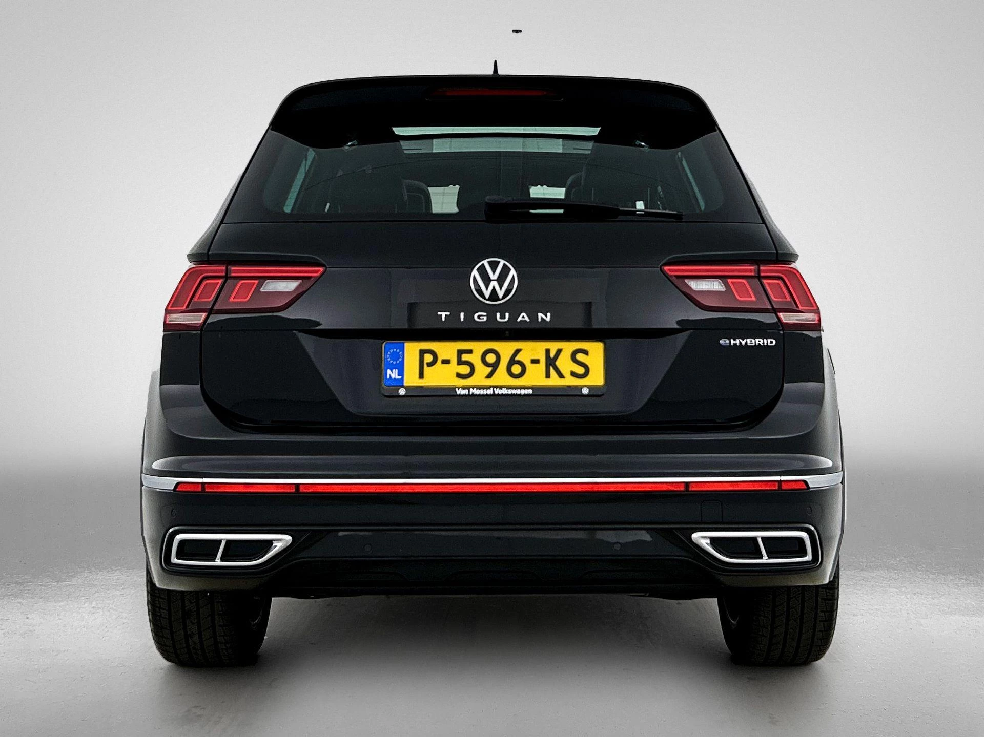Volkswagen-Tiguan-image-2