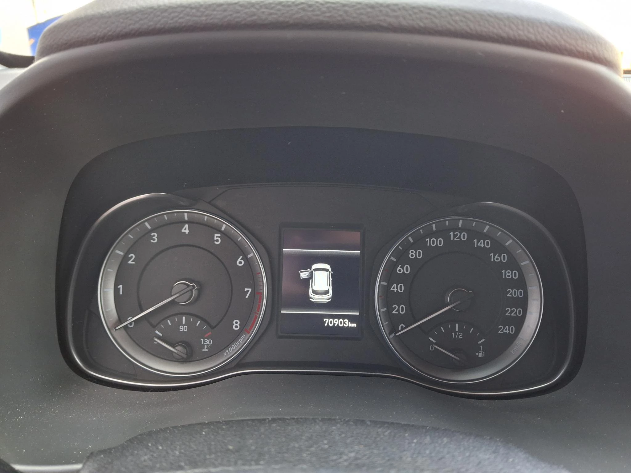 Hyundai-Kona-image-14
