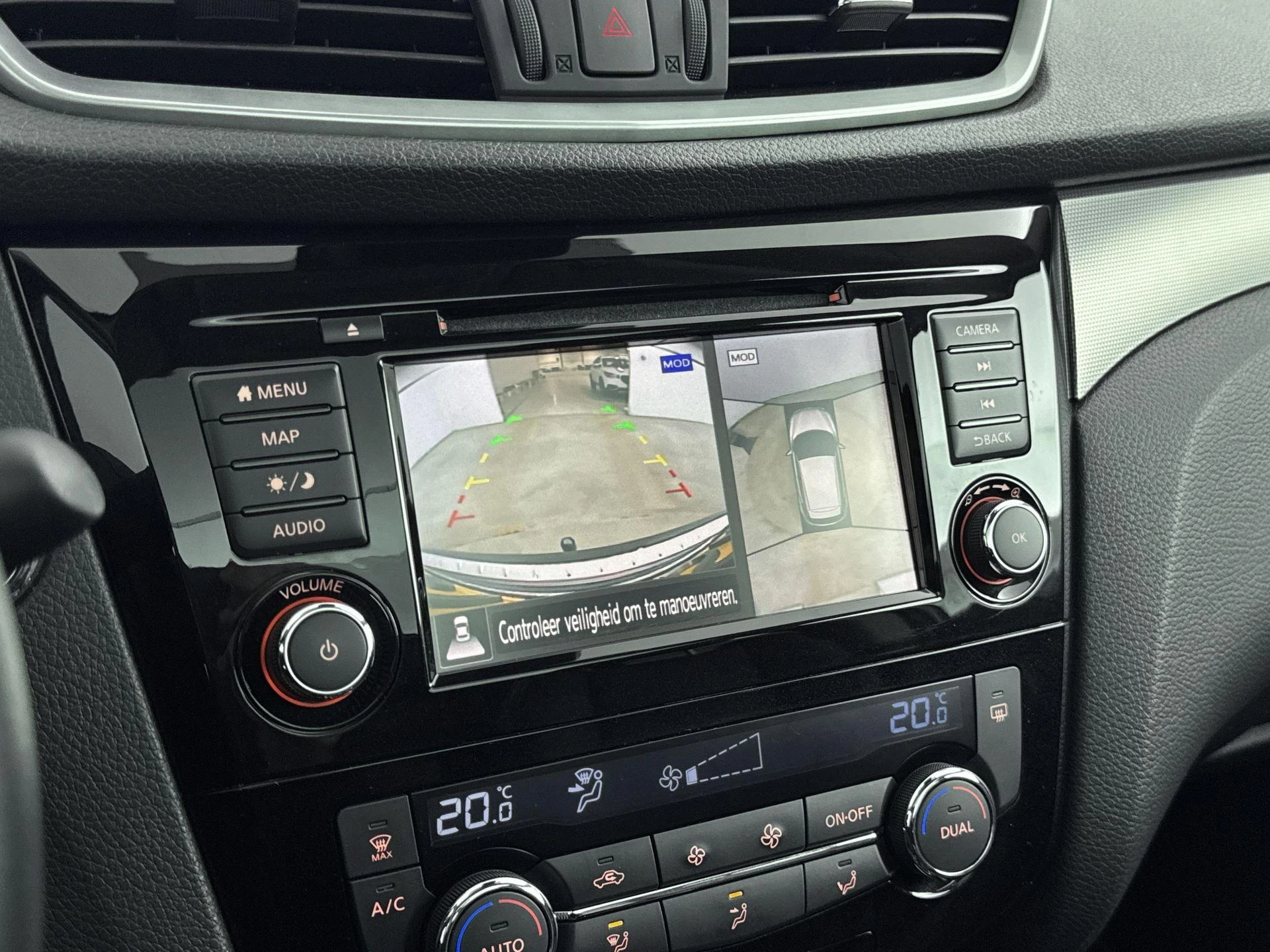 Nissan-QASHQAI-image-10