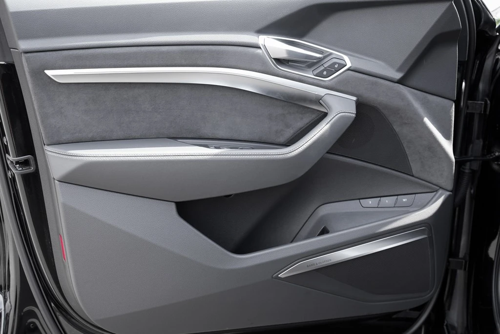 Audi-e-tron-image-20