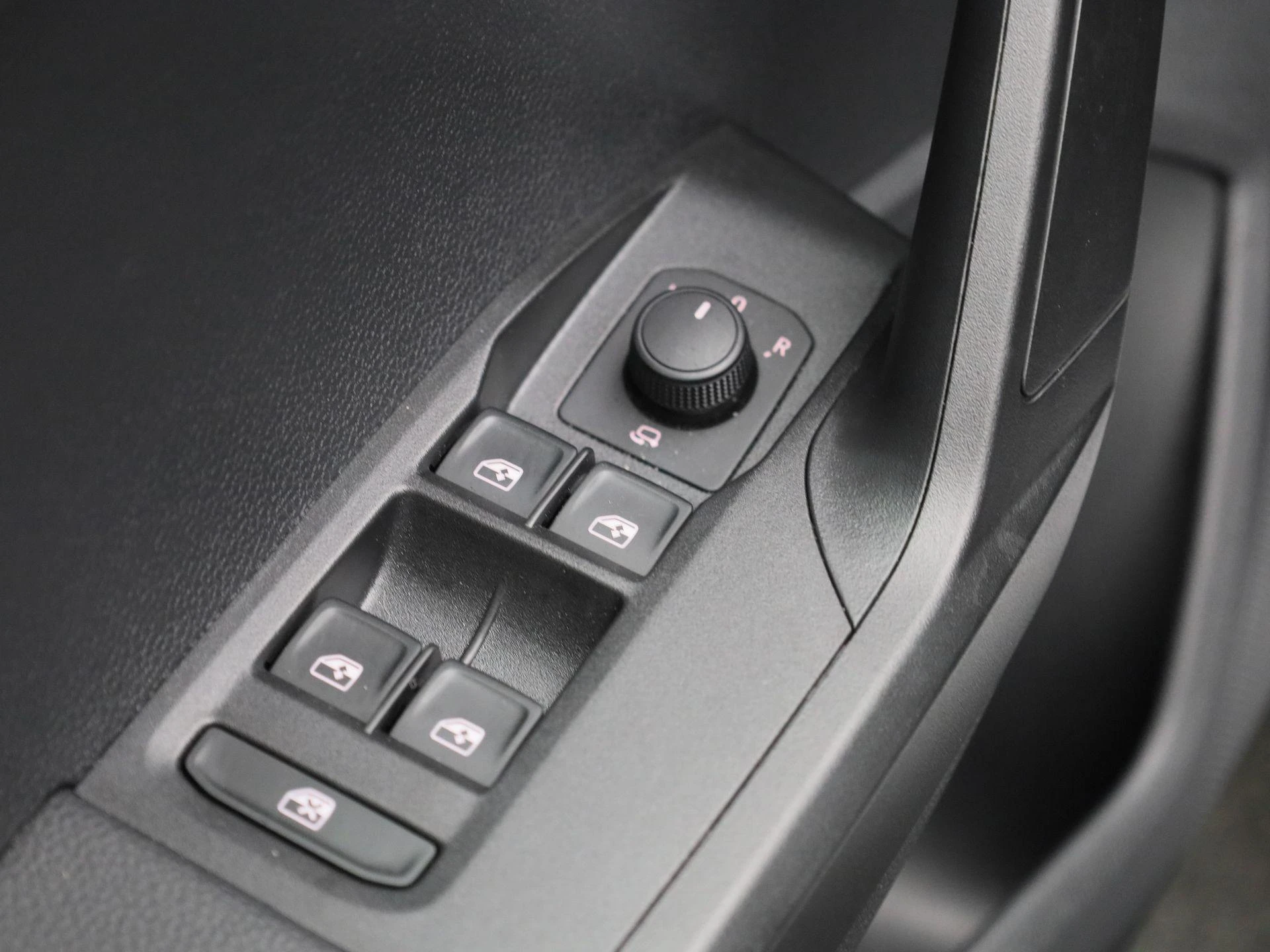 SEAT-Ibiza-image-26