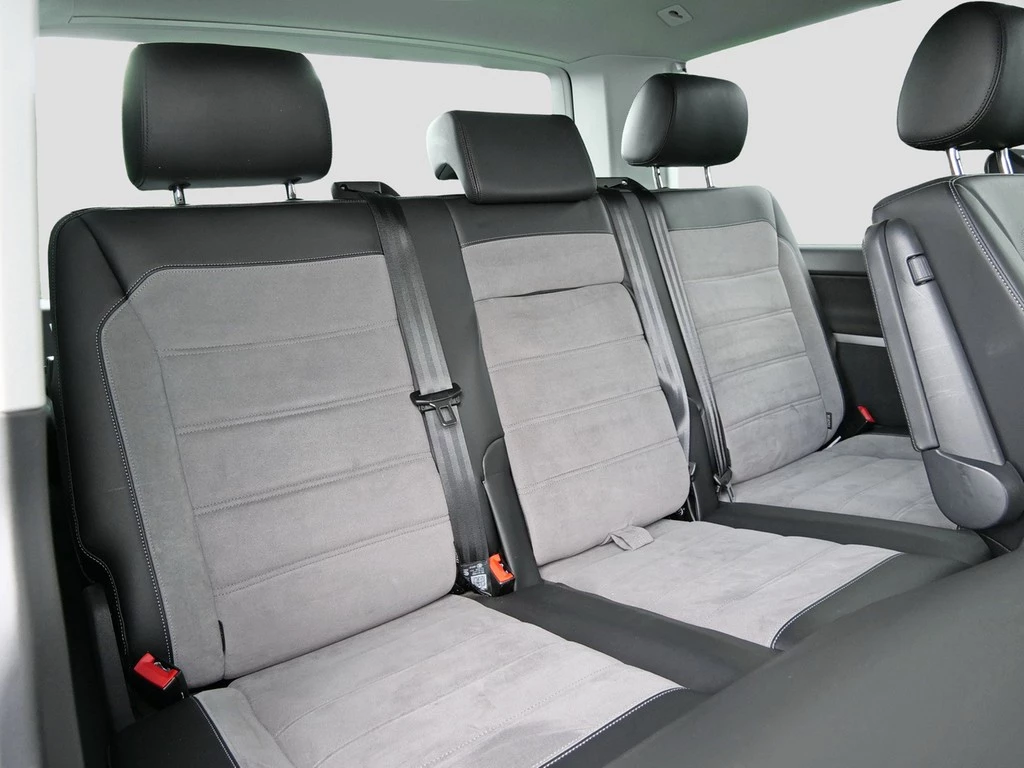Volkswagen Transporter T6.1 Multivan Comfortline 4MOTION *AHK*KAMERA*7-SITZER*