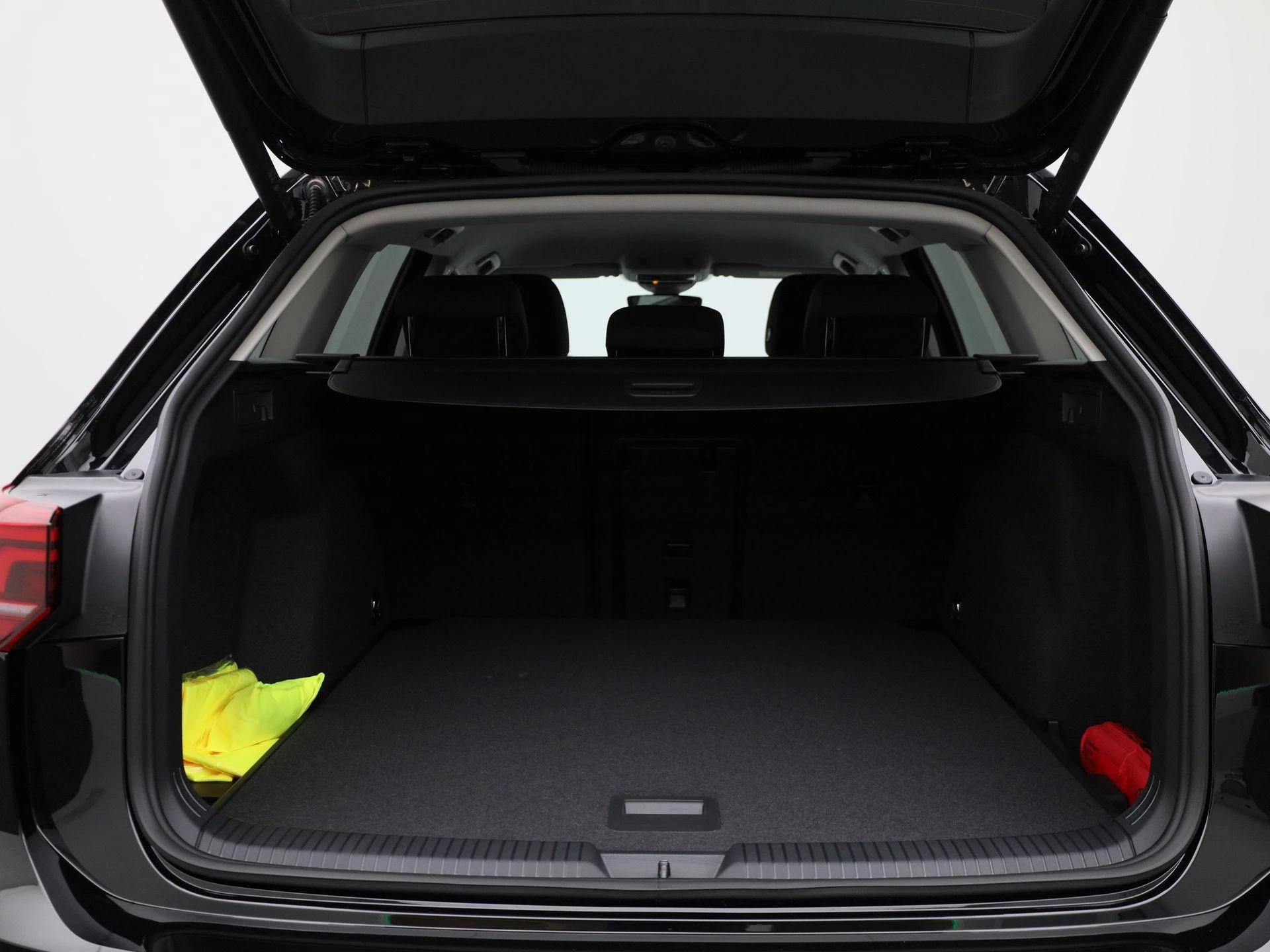 Volkswagen-Golf-image-13