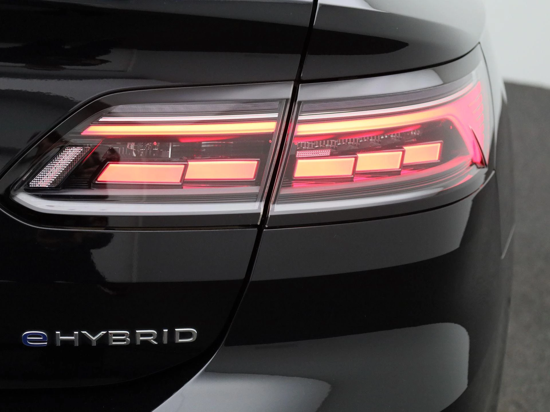 Volkswagen-Arteon-image-55