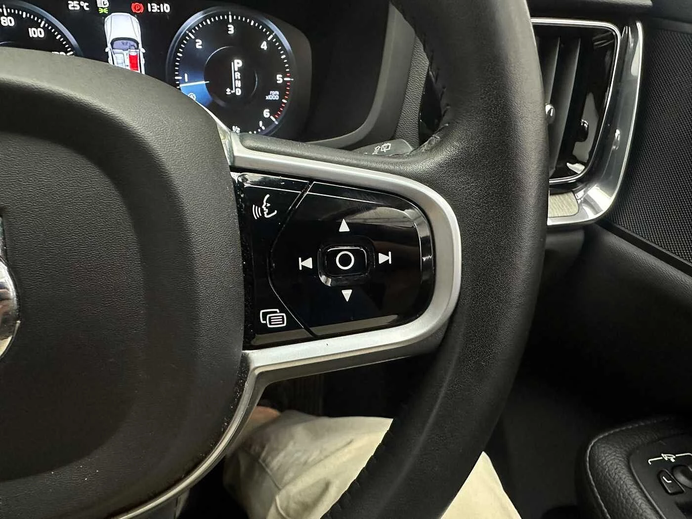 Volvo-V60-image-22