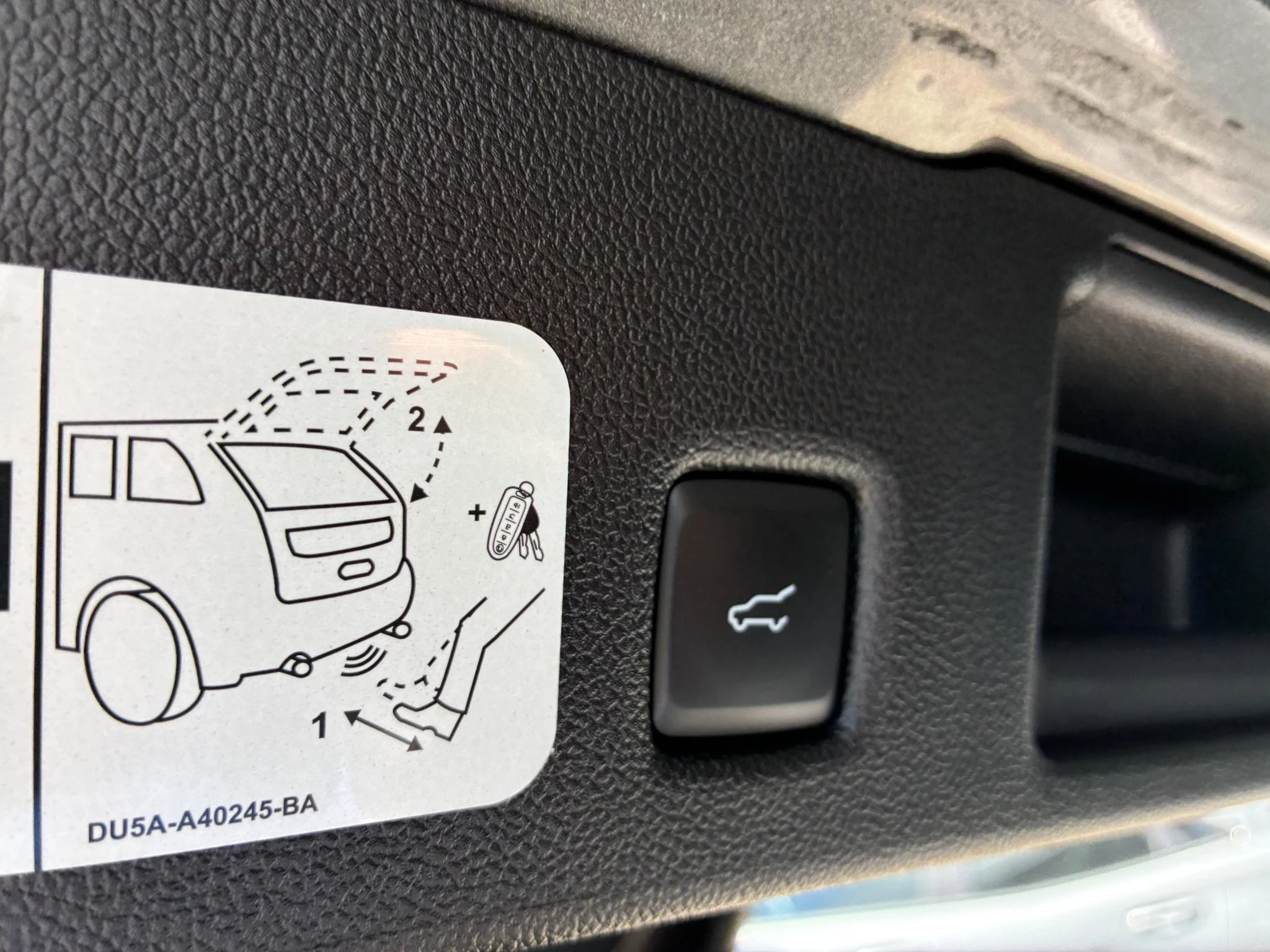 Ford-Kuga-image-10