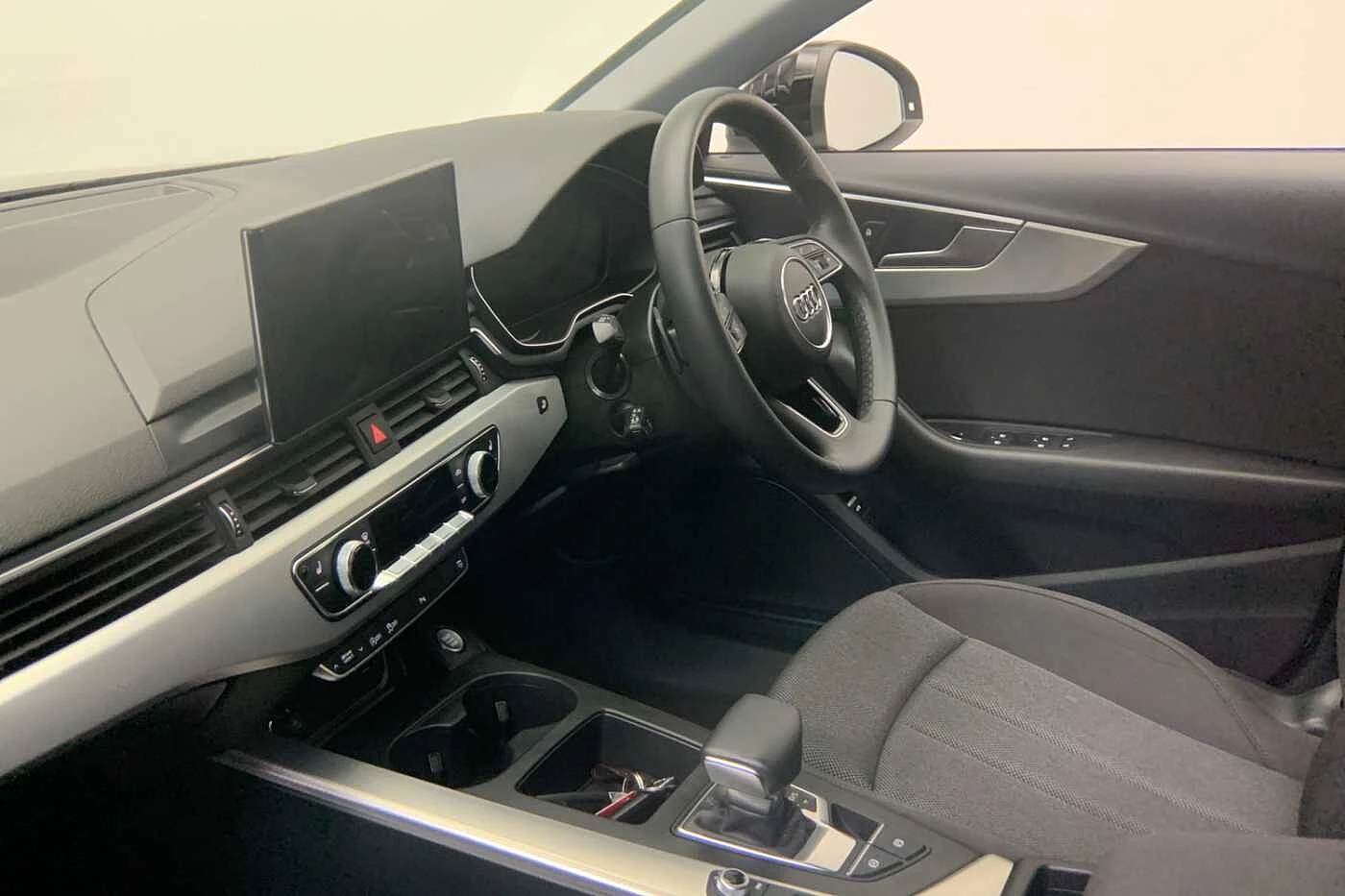 Audi-A4-image-1