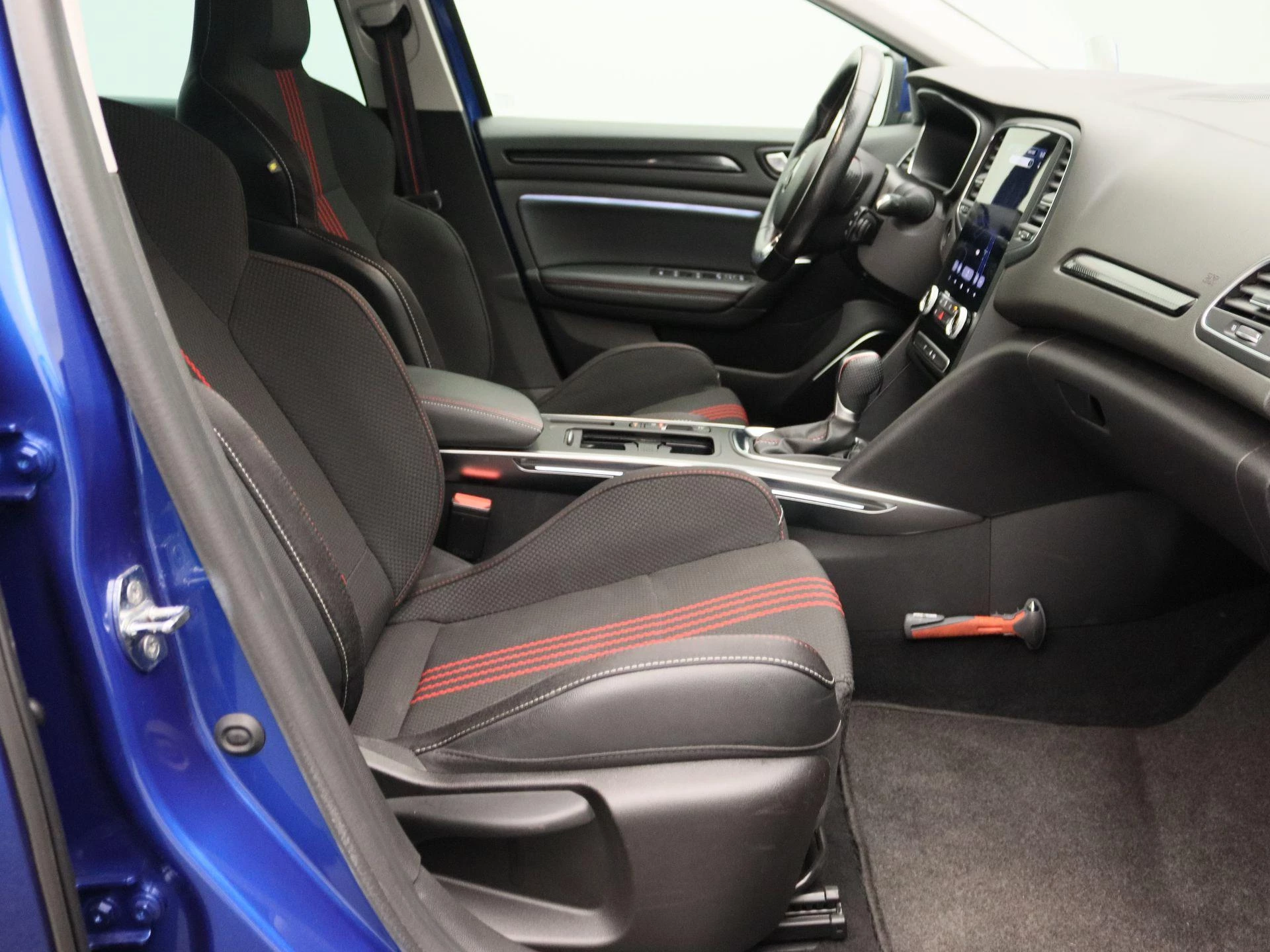 Renault-Mégane Estate-image-25