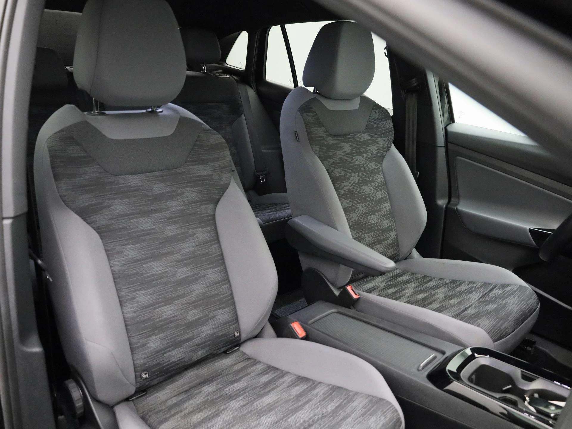 Volkswagen-ID.4-image-35