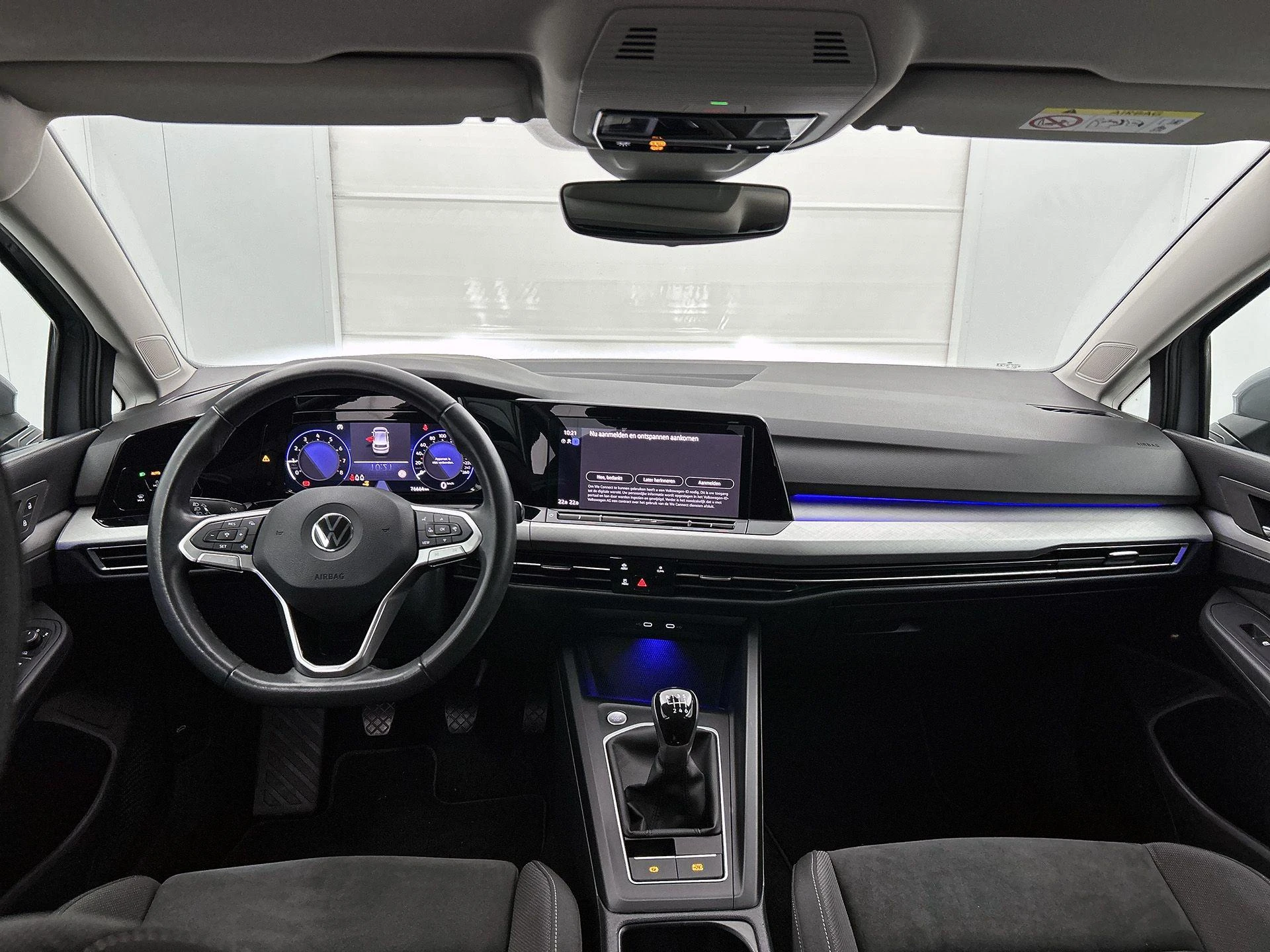 Volkswagen-Golf-image-18