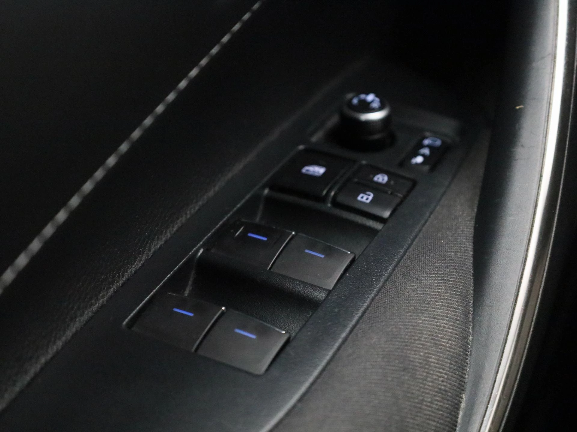 Toyota-Corolla Touring Sports-image-29