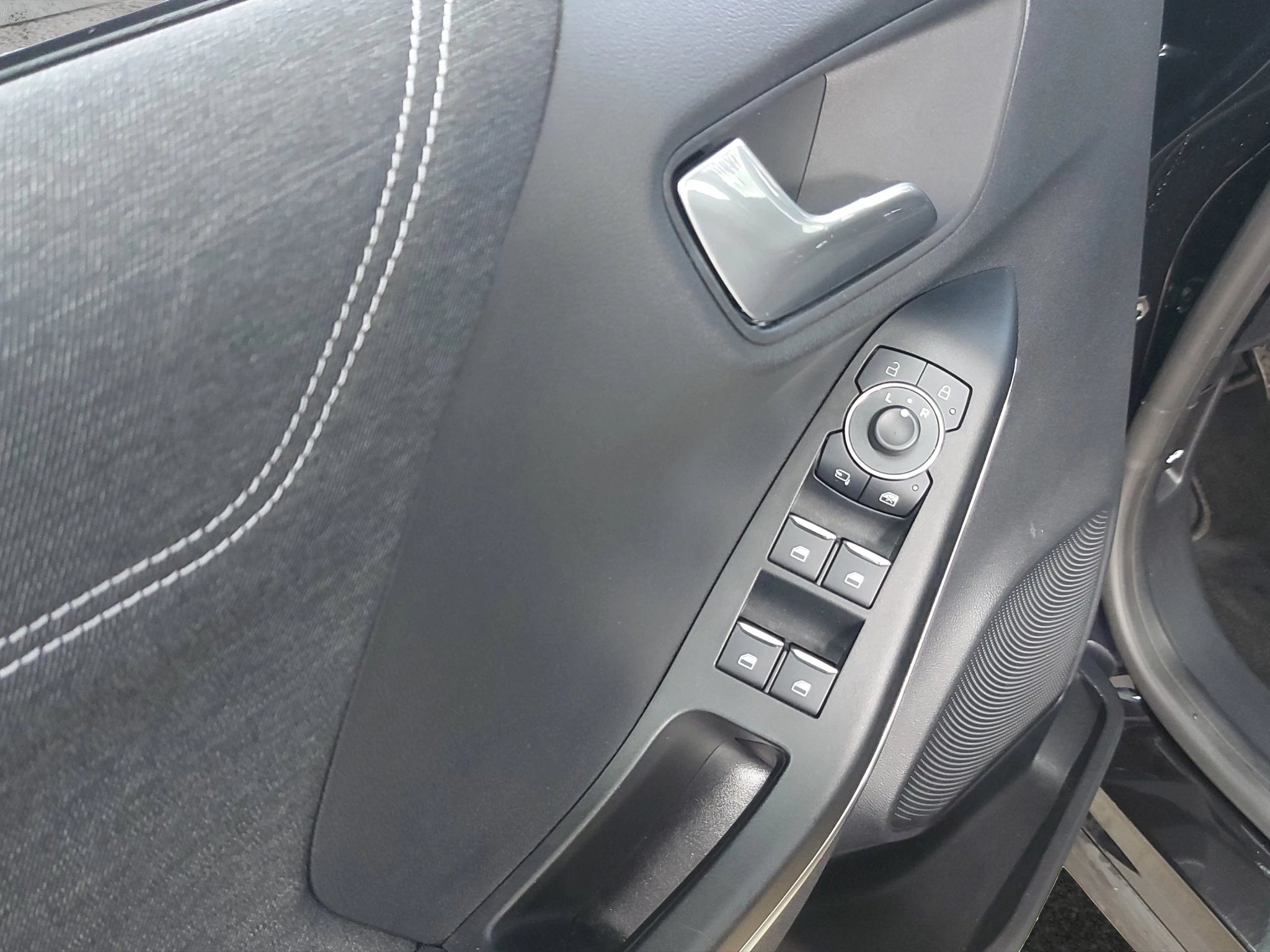 Ford-Puma-image-16