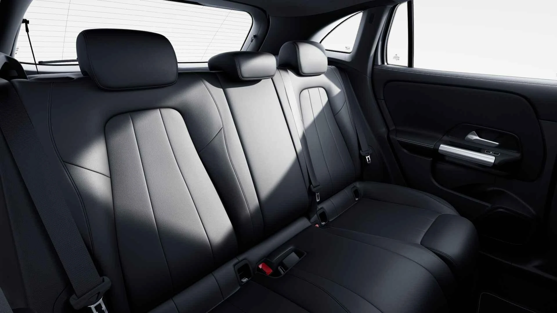 Mercedes-Benz-GLA-image-10