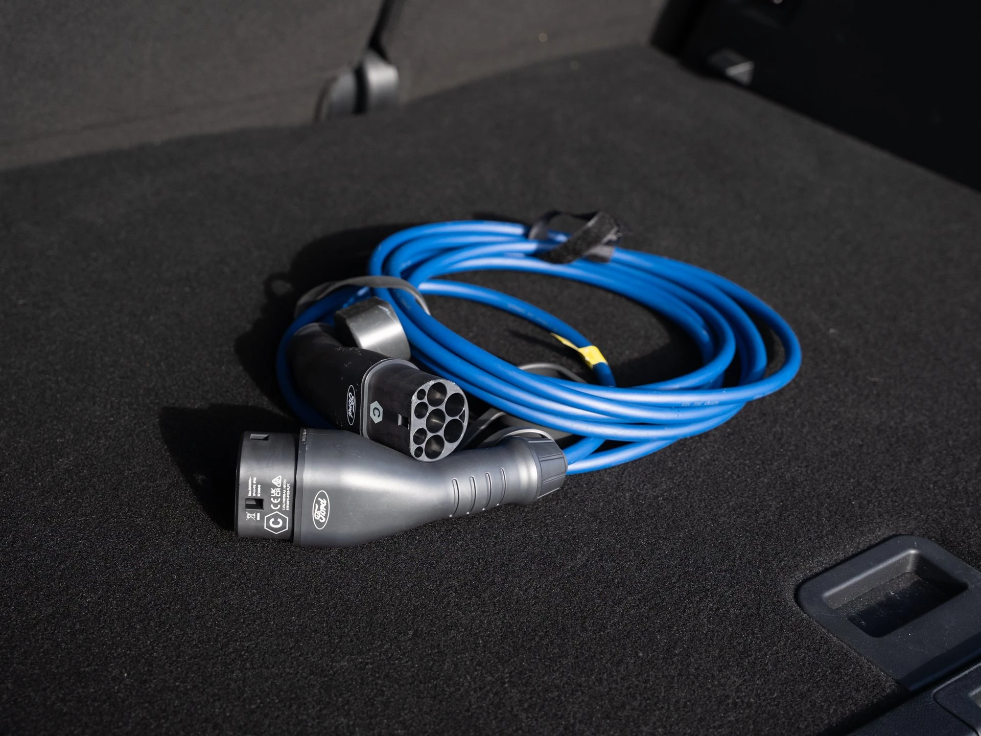 Ford Kuga ST-Line X Plug-in-Hybrid MATRIX*WINT.PKT*360GRAD*KLIMA