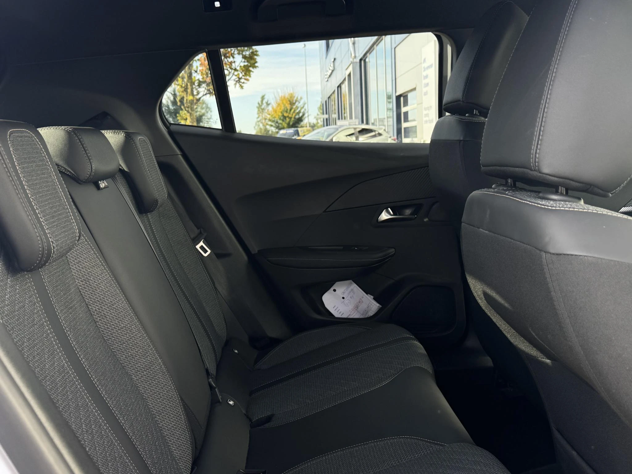 Peugeot-2008-image-23