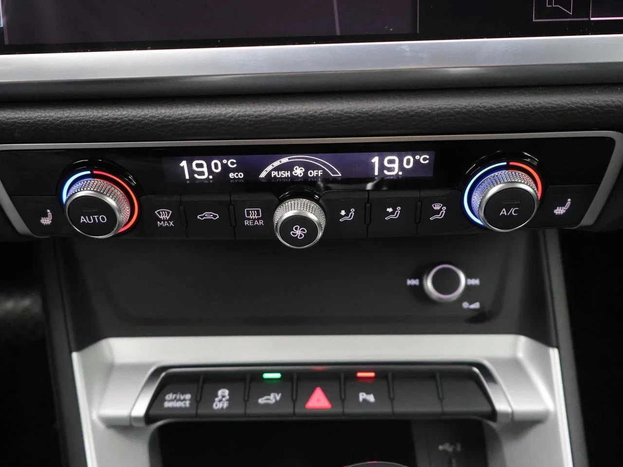 Audi-Q3-image-11