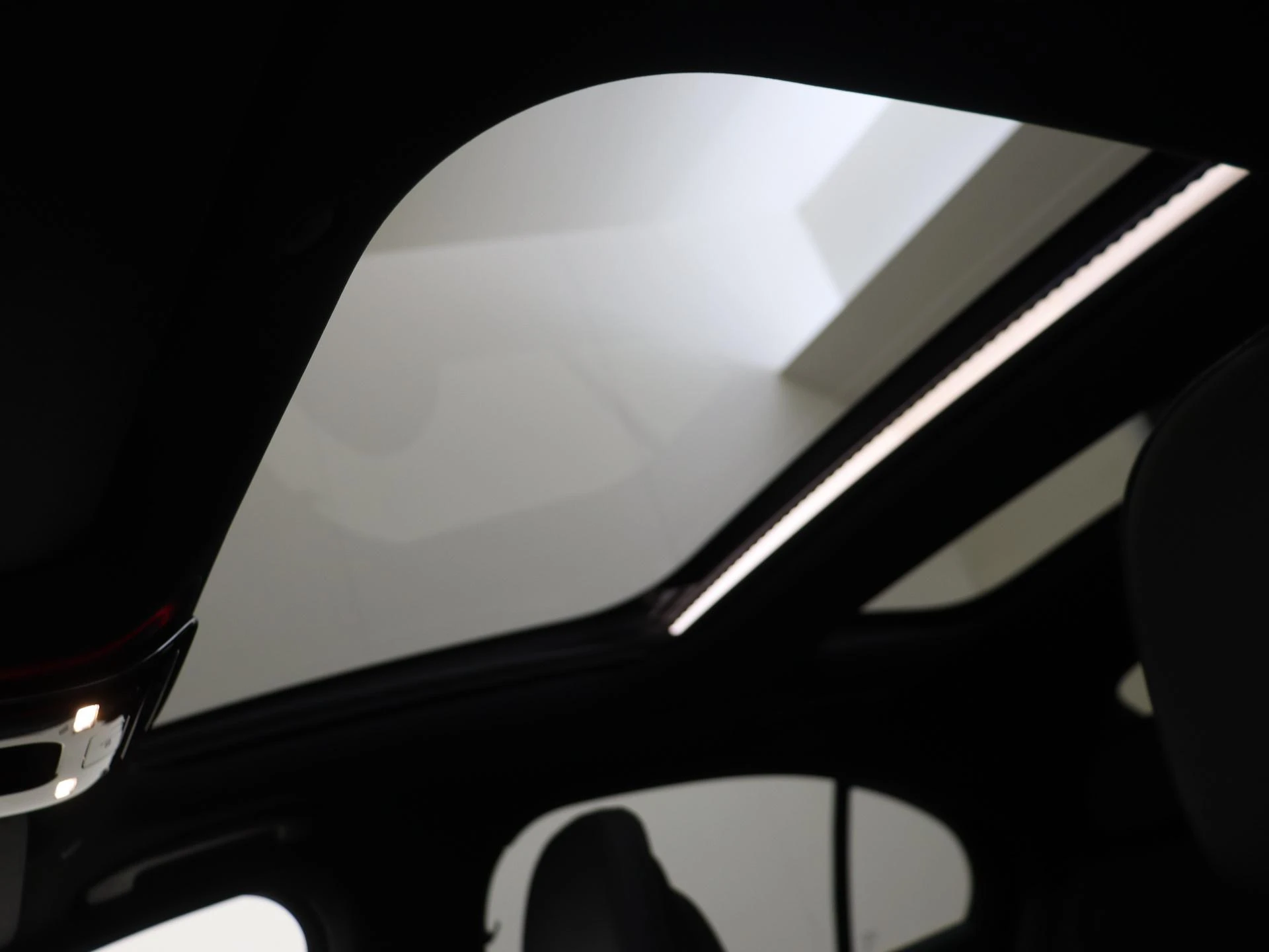 Mercedes-Benz-E-Klasse-image-26