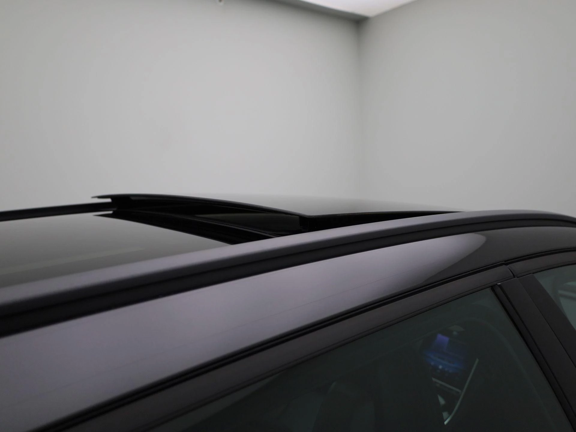 Mercedes-Benz-C-Klasse-image-38