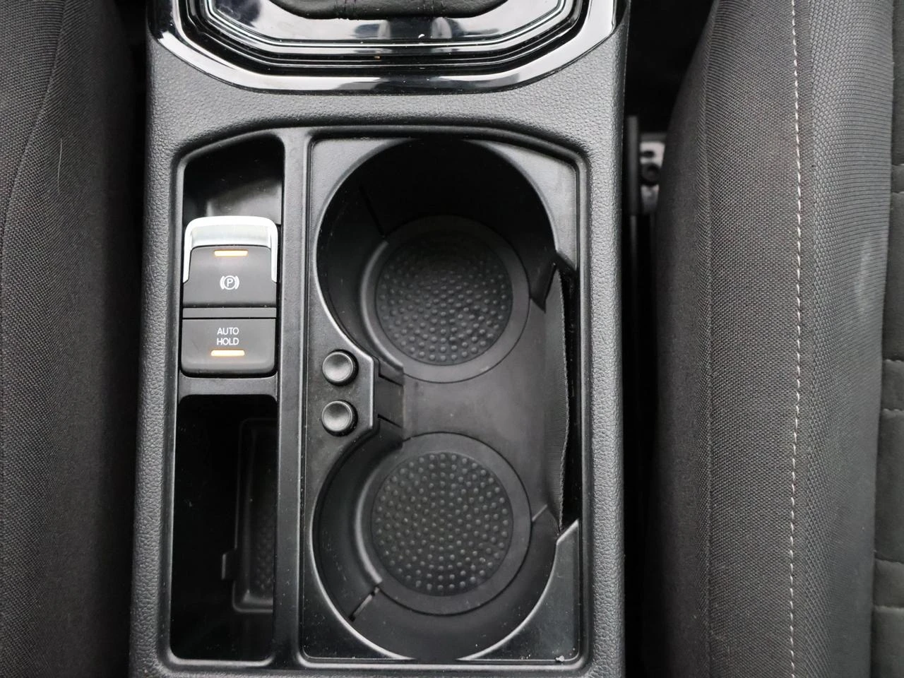 Volkswagen-Touran-image-15