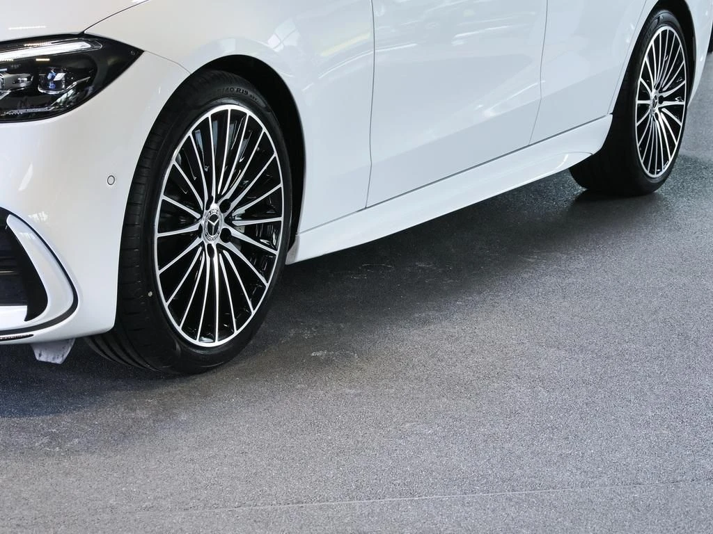 Mercedes-Benz-C-Klasse 180-image-2