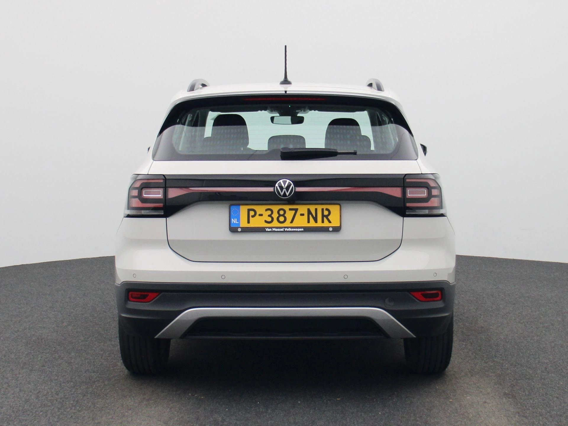 Volkswagen-T-Cross-image-4