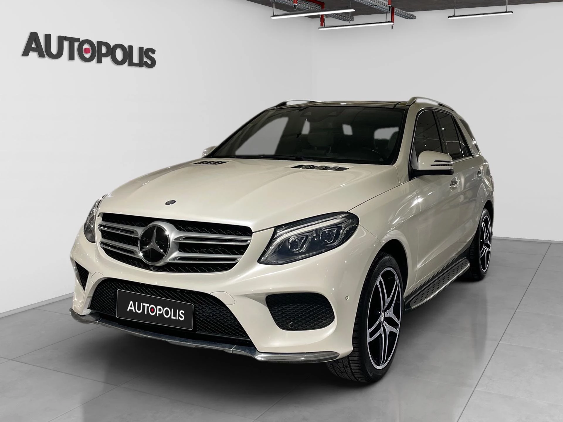 Mercedes-Benz-GLE-image-17