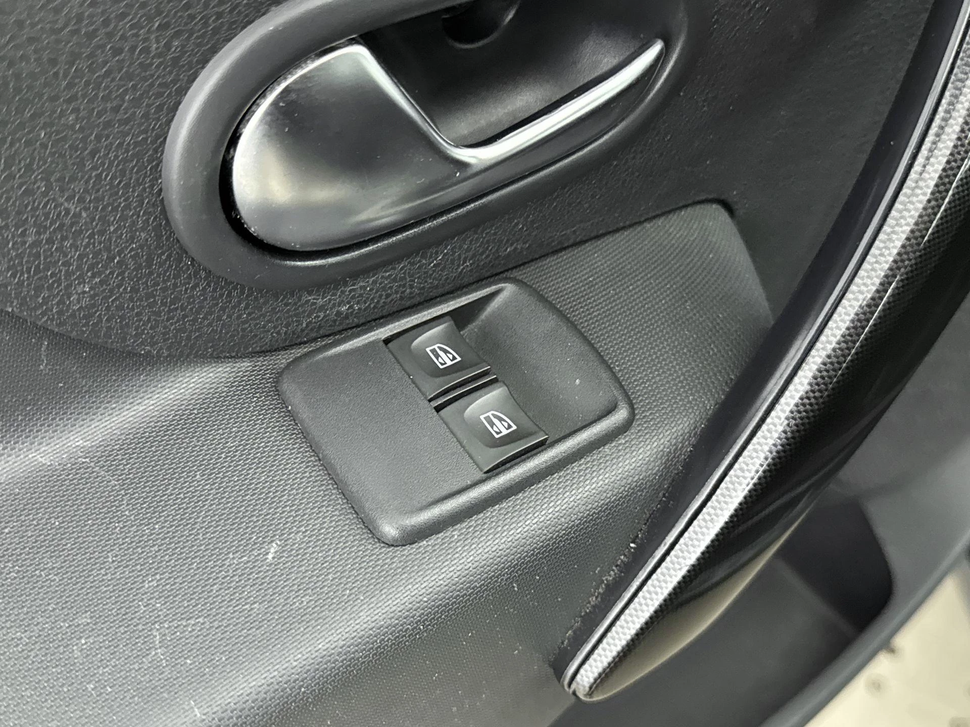 Dacia-Logan-image-13