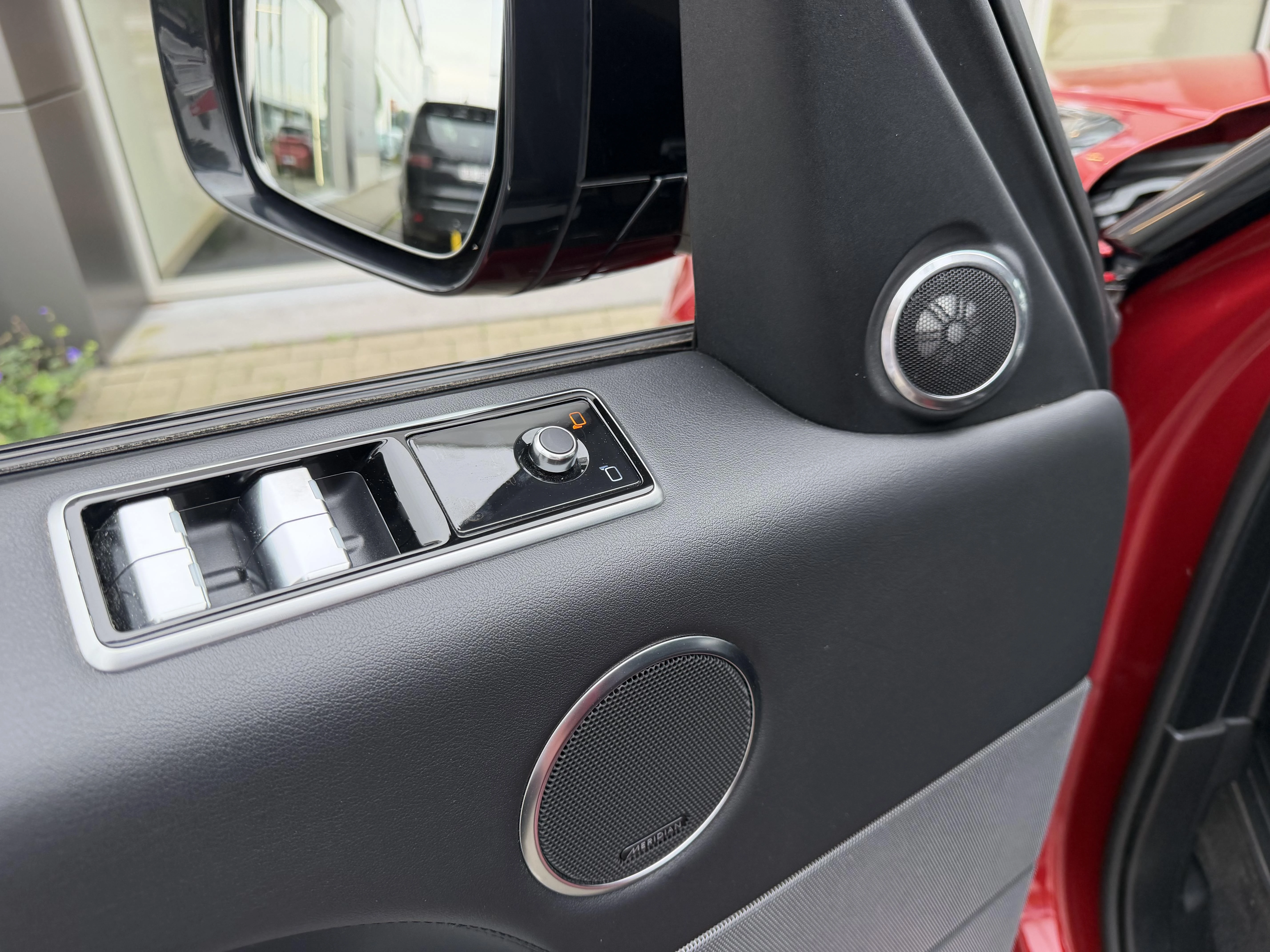 Land Rover-Range Rover Sport-image-28