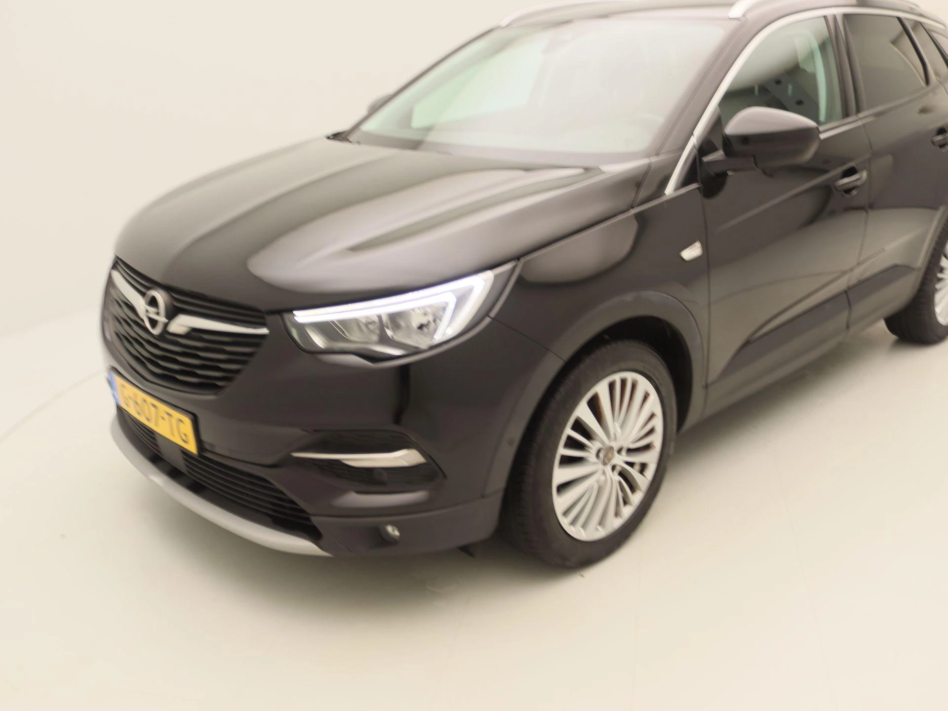 Opel-Grandland X-image-14