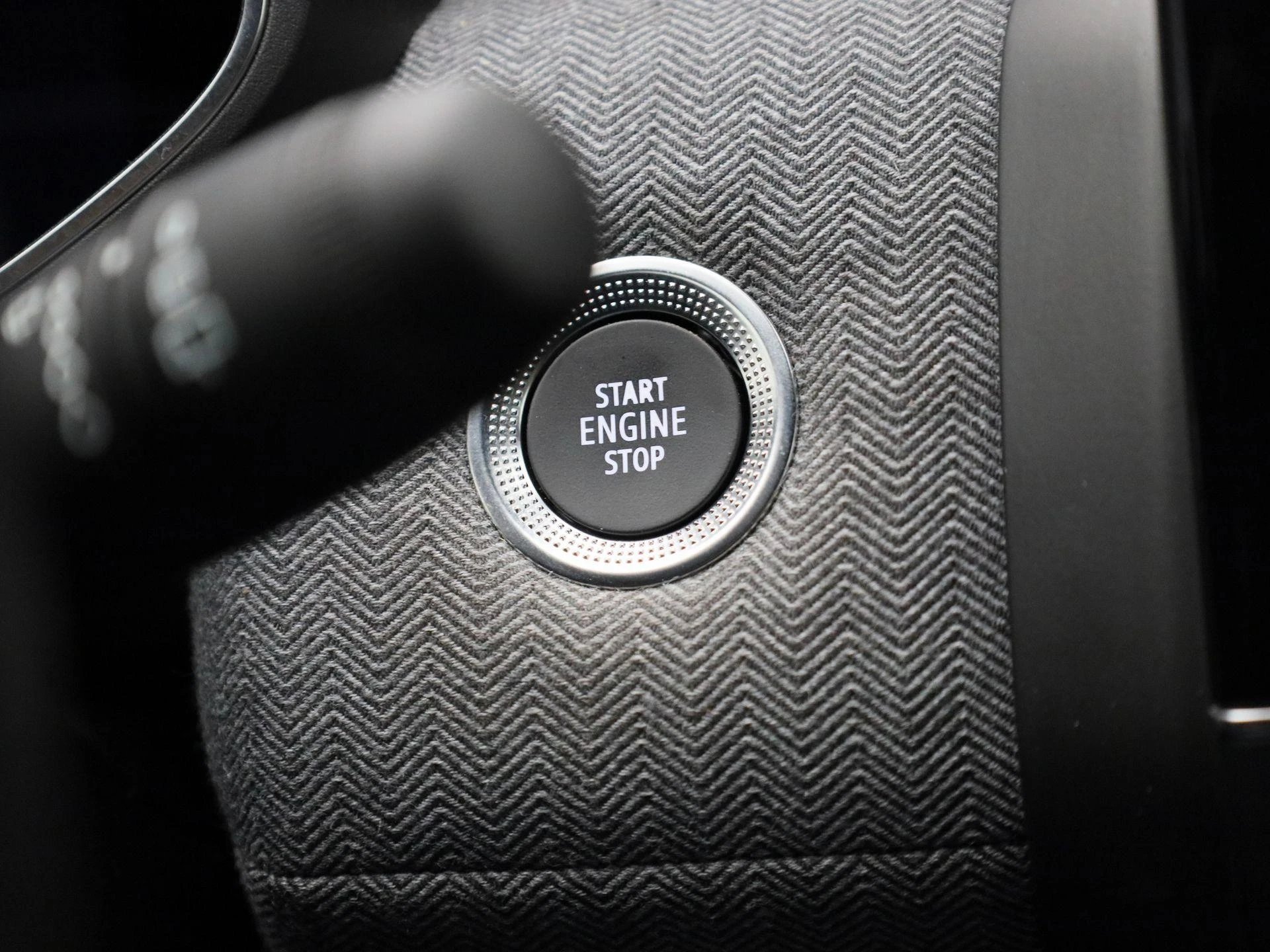 Renault-Clio-image-18