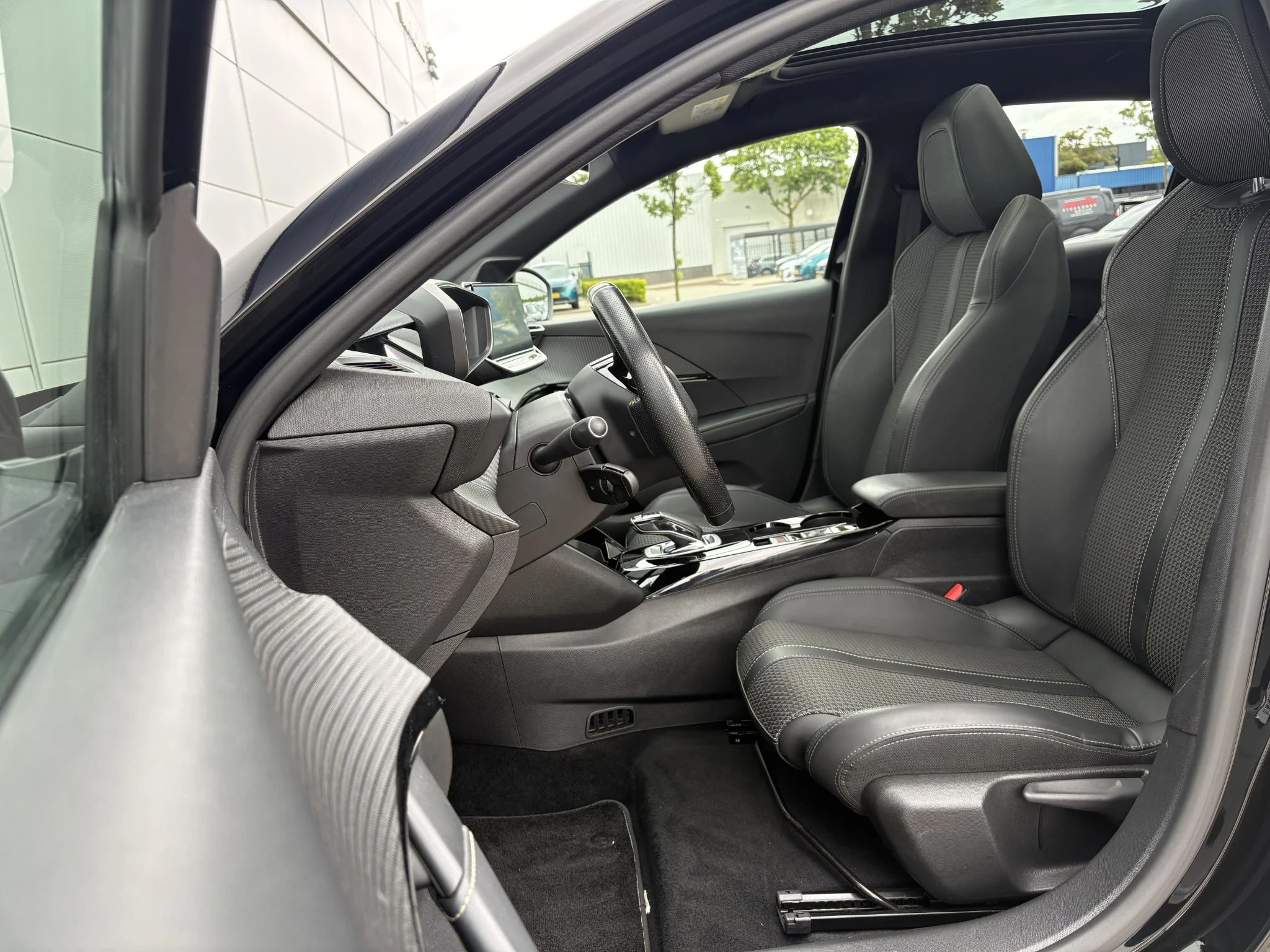 Peugeot e-208 EV GT 350 50 kWh