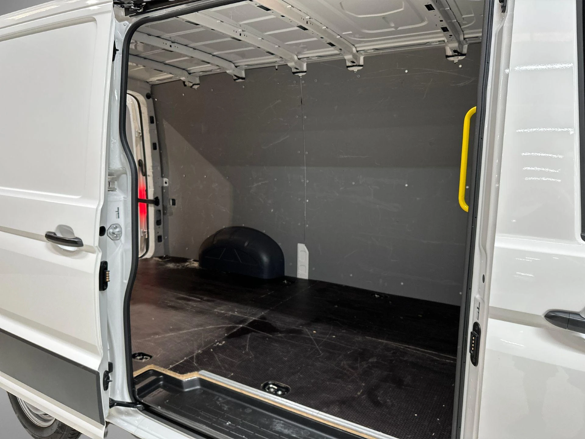 Volkswagen-Crafter-image-32