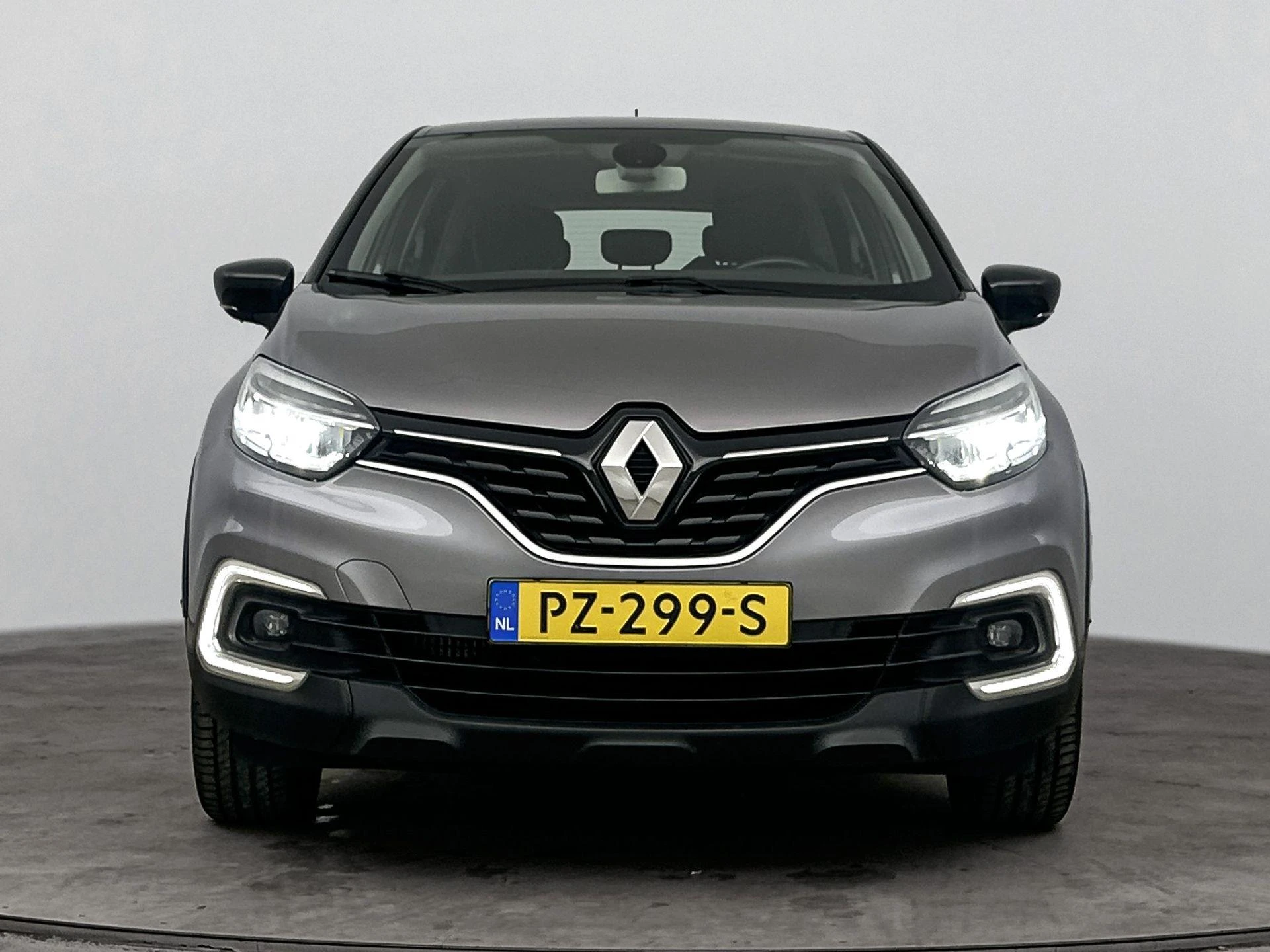 Renault-Captur-image-4