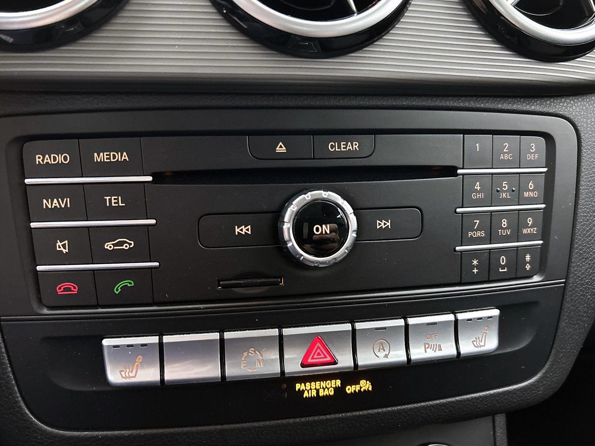 Mercedes-Benz-B-Klasse-image-29