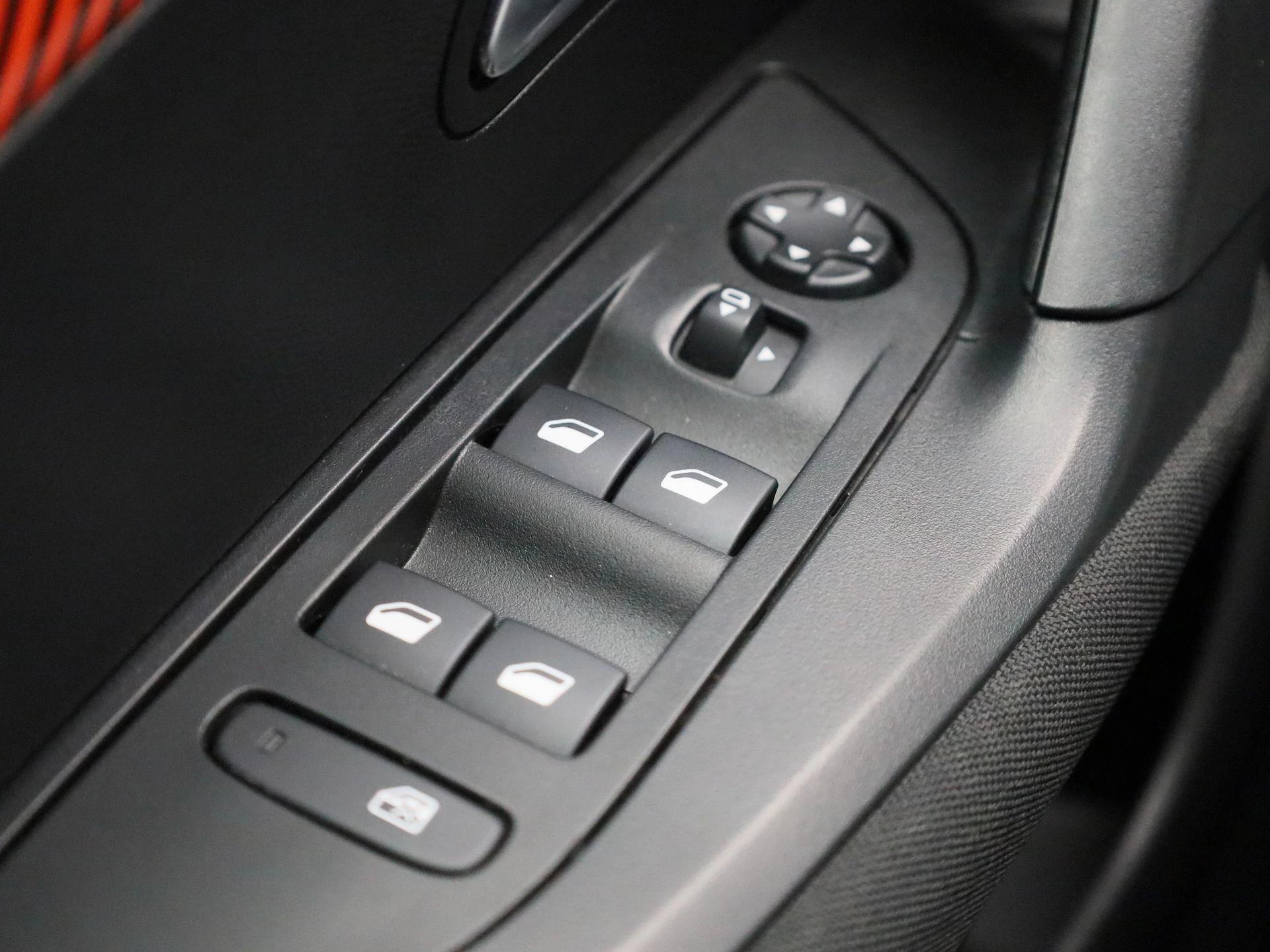 Peugeot-2008-image-26