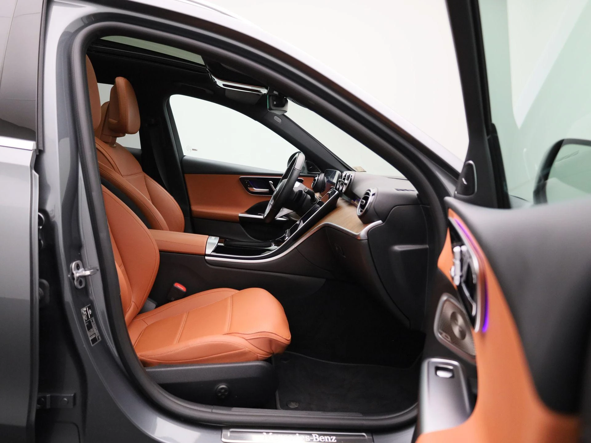 Mercedes-Benz-C-Klasse-image-42