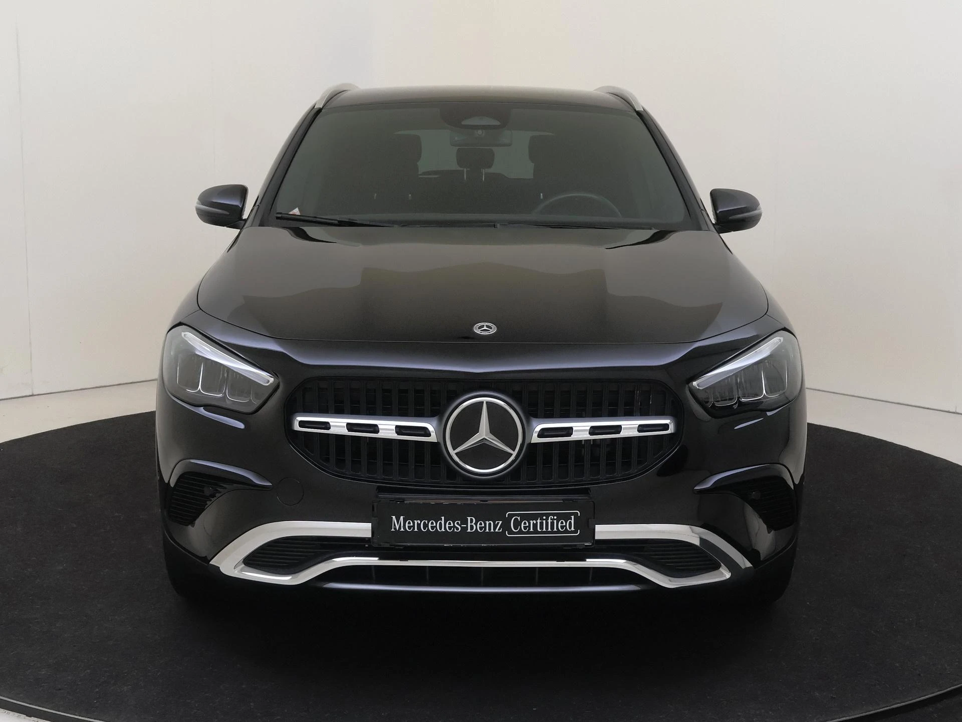 Mercedes-Benz-GLA-image-5