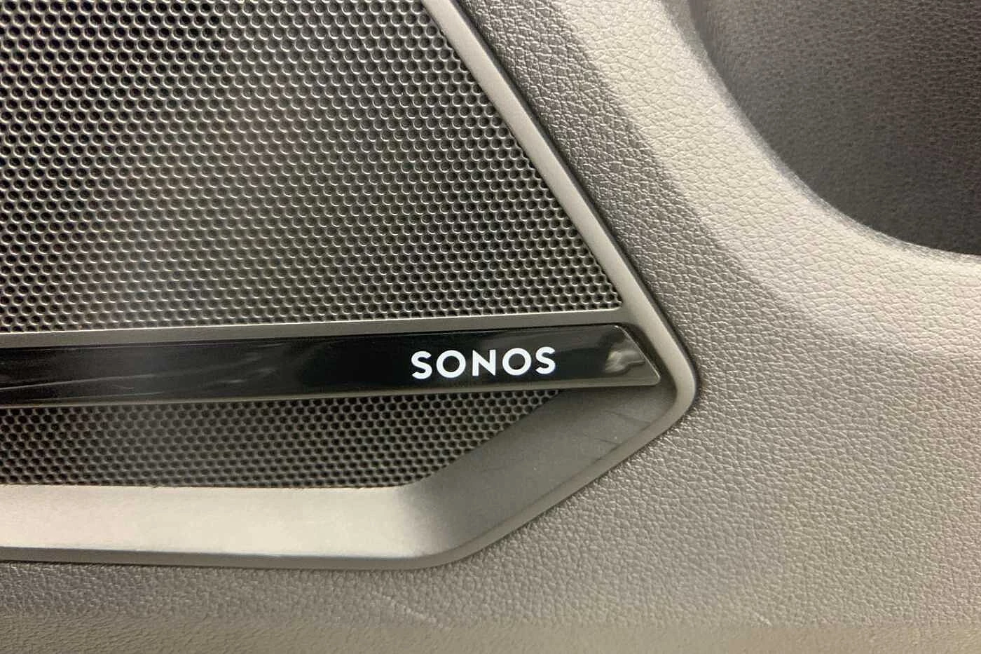 Audi-Q2-image-12