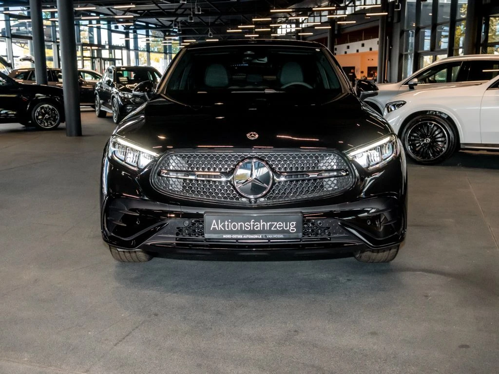 Mercedes-Benz-GLC 200-image-2