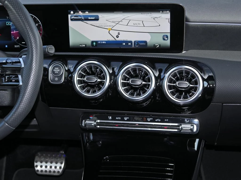 Mercedes-Benz-A-Klasse 200-image-11