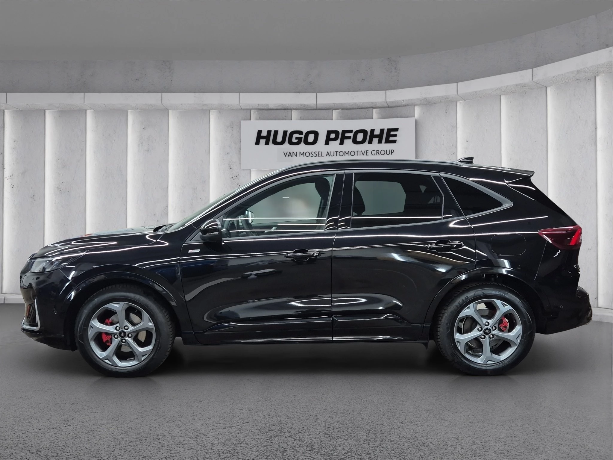 Ford Kuga ST-Line X Aut.*PANO*AHK*360GRAD*LED-MATRIX*NAVI*GRA*WINTER-PKT..
