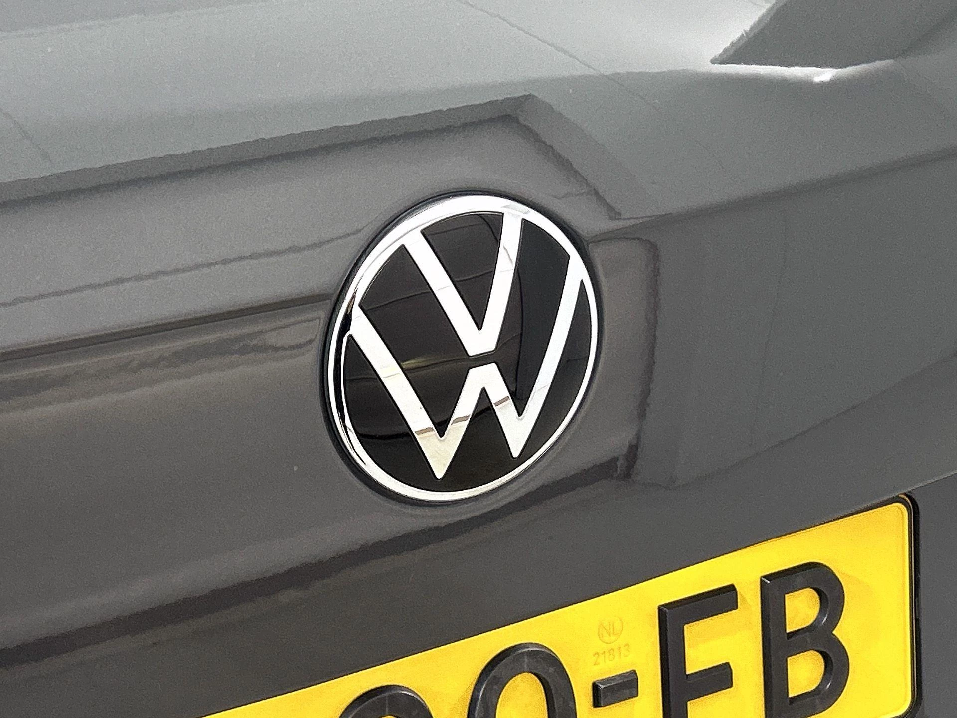 Volkswagen-Tiguan-image-23