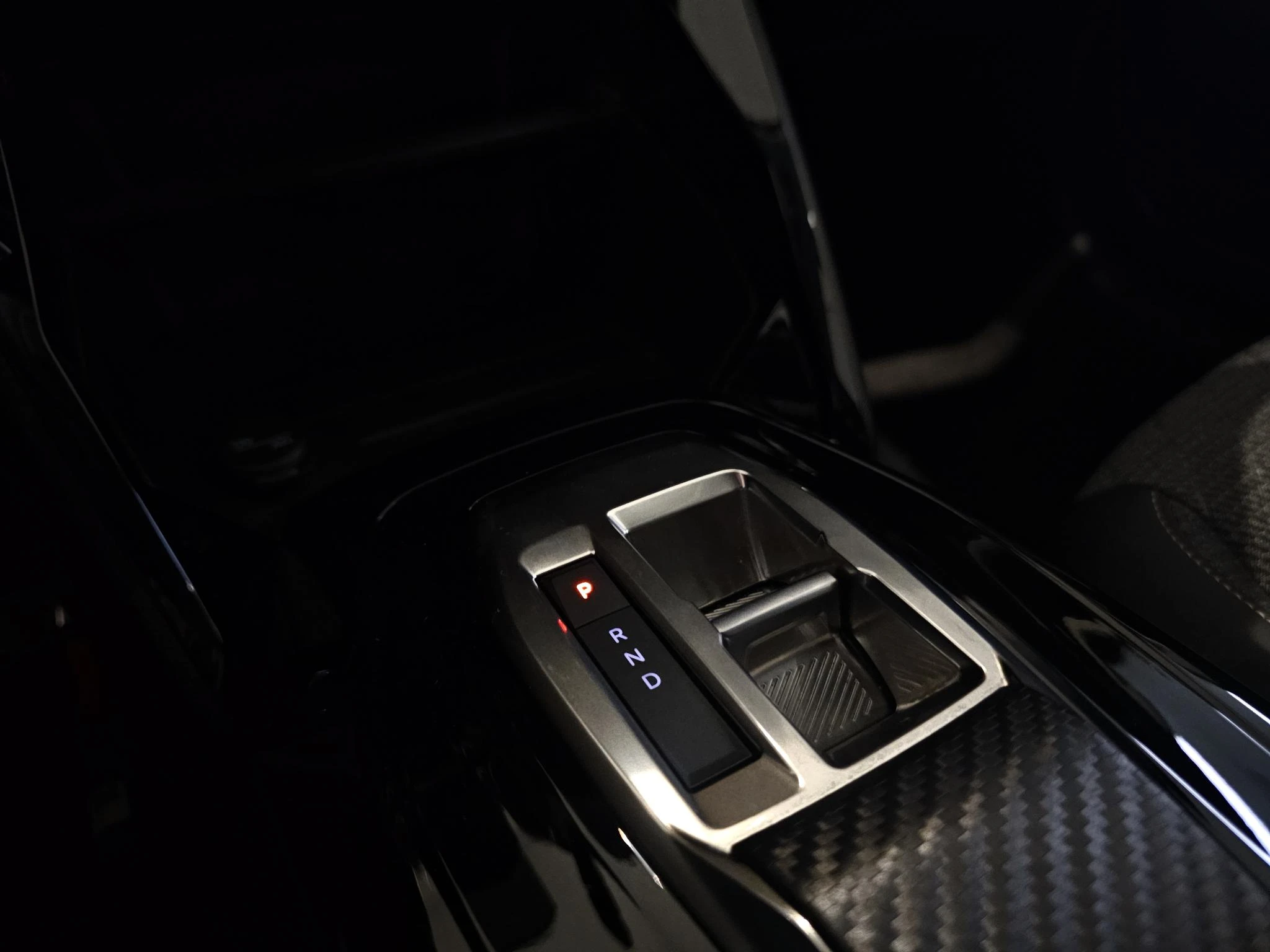 Peugeot-208-image-13