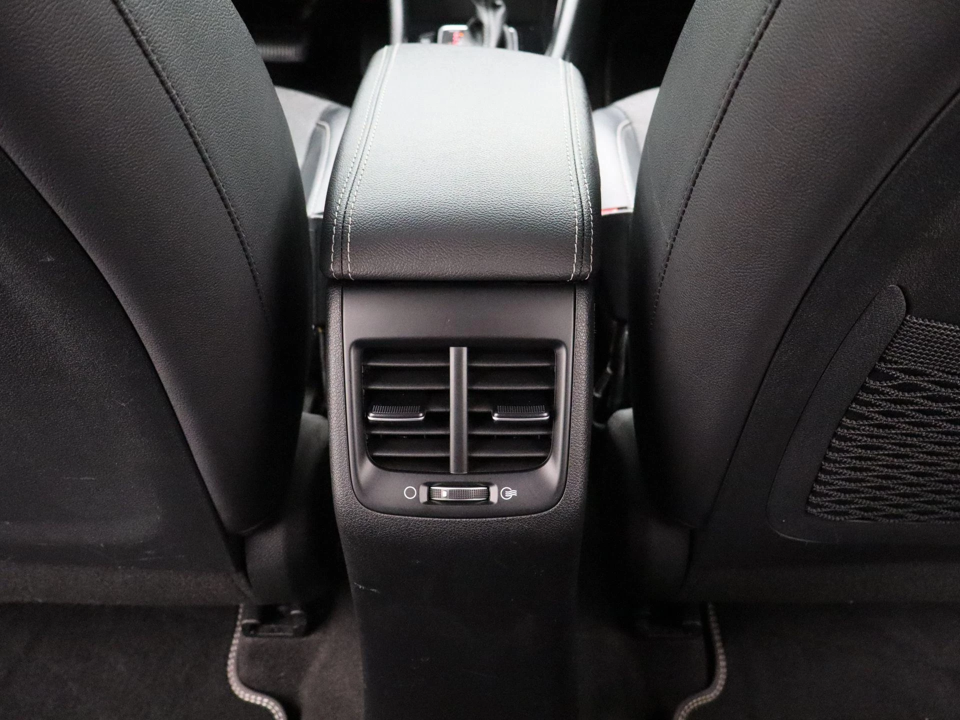 Kia-Niro-image-34