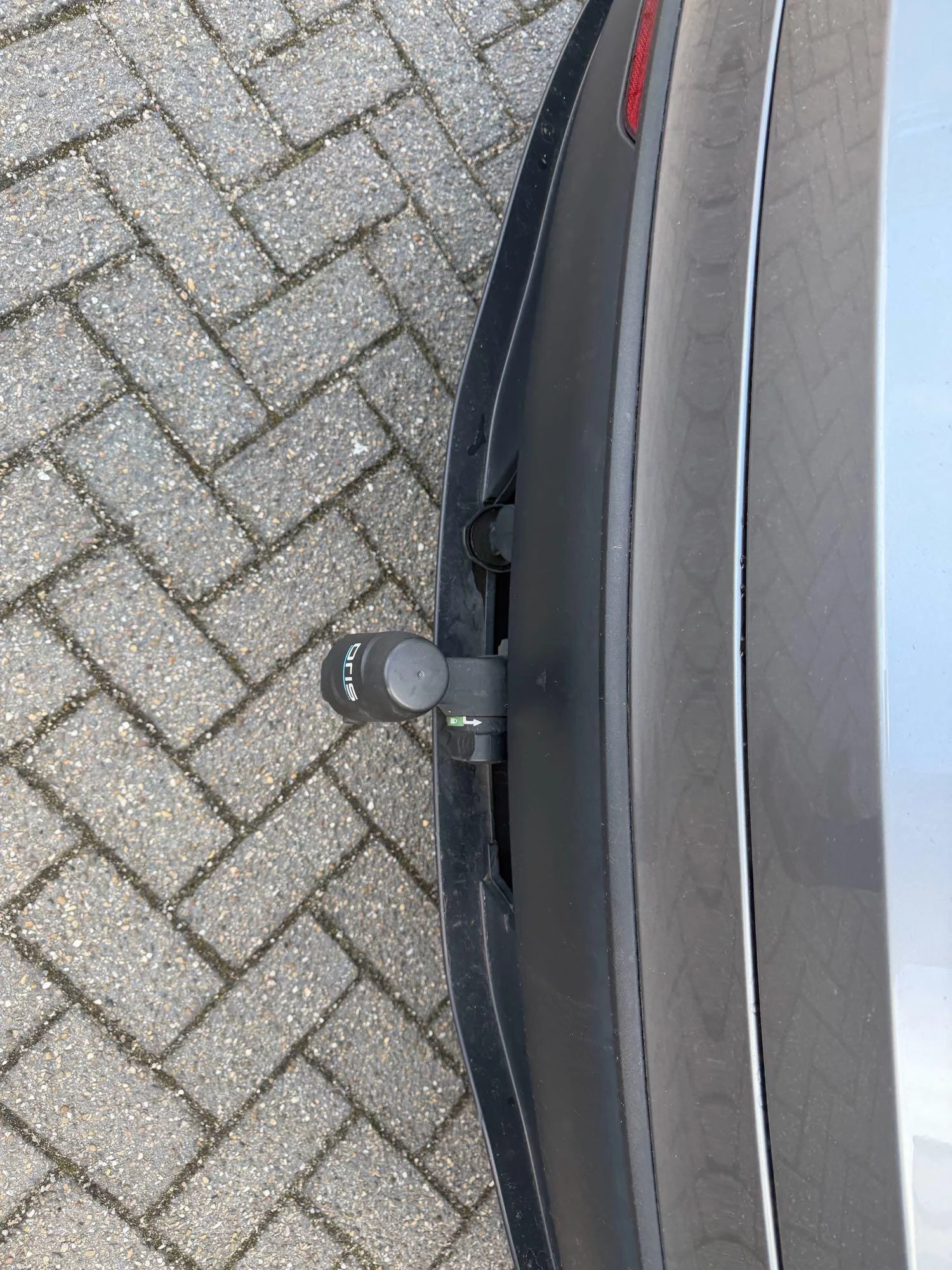 Tesla-Model Y-image-10